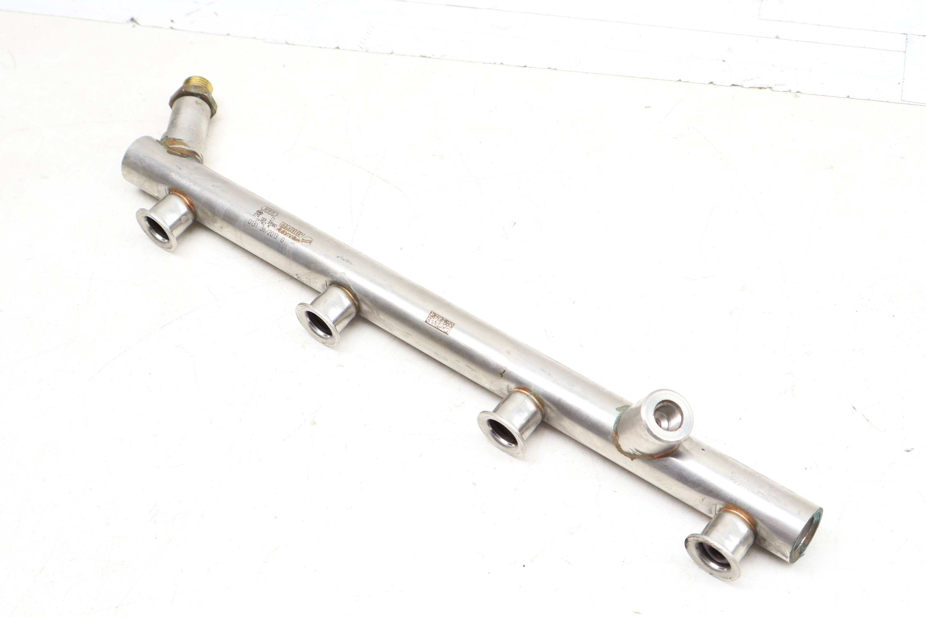 Fuel Rail 079133315BD