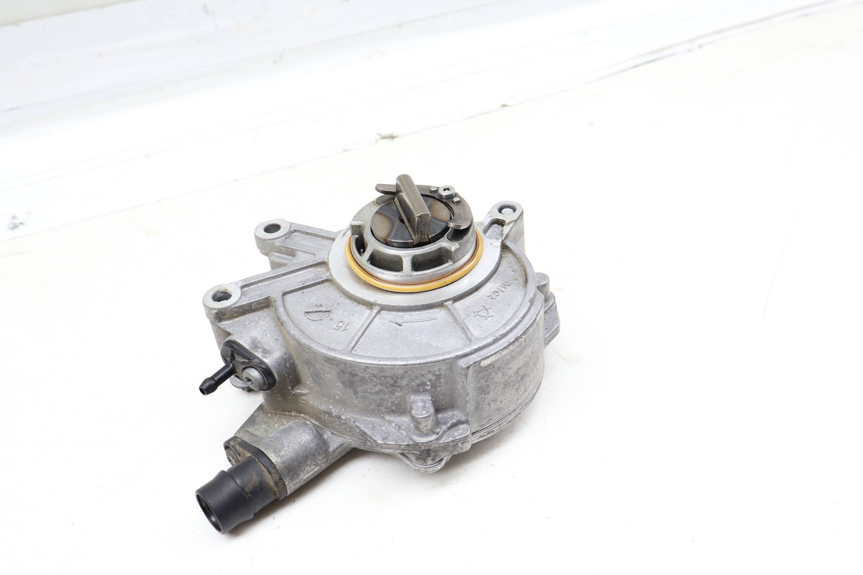 Vacuum Pump 11668605976