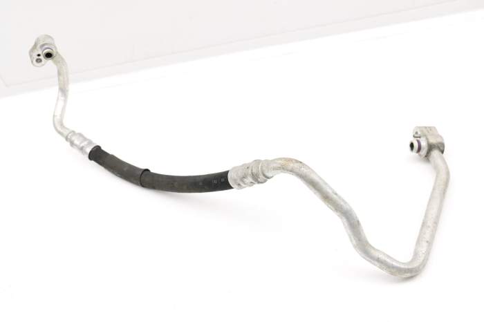 Lower High Pressure Ac Hose / Line / Pipe 3C0820721B main product photo