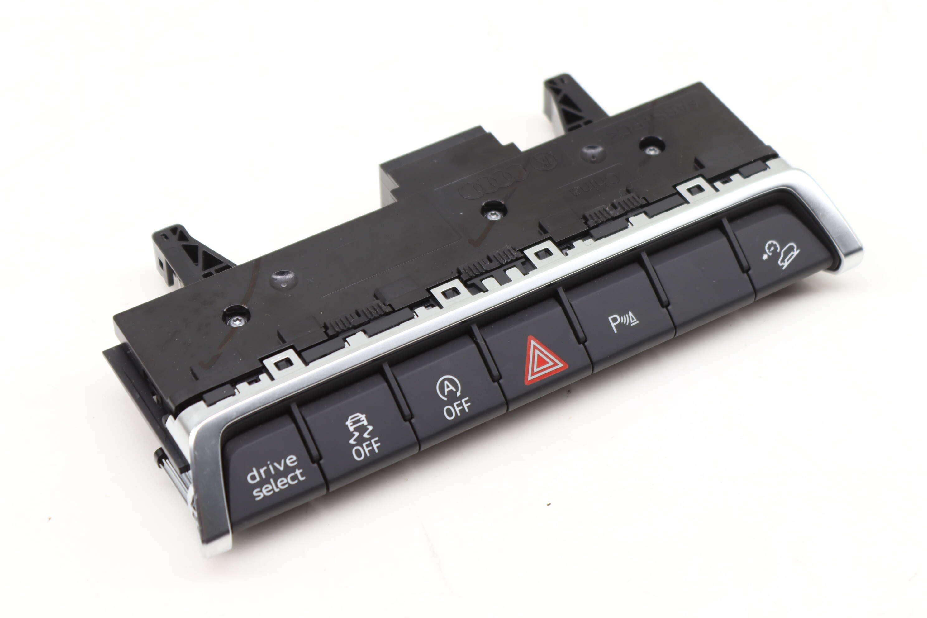 スーパーセール タイムセール 時間 Audi Dash Multi Switch (Q3) 83A925301B ウィッグ・エクステ