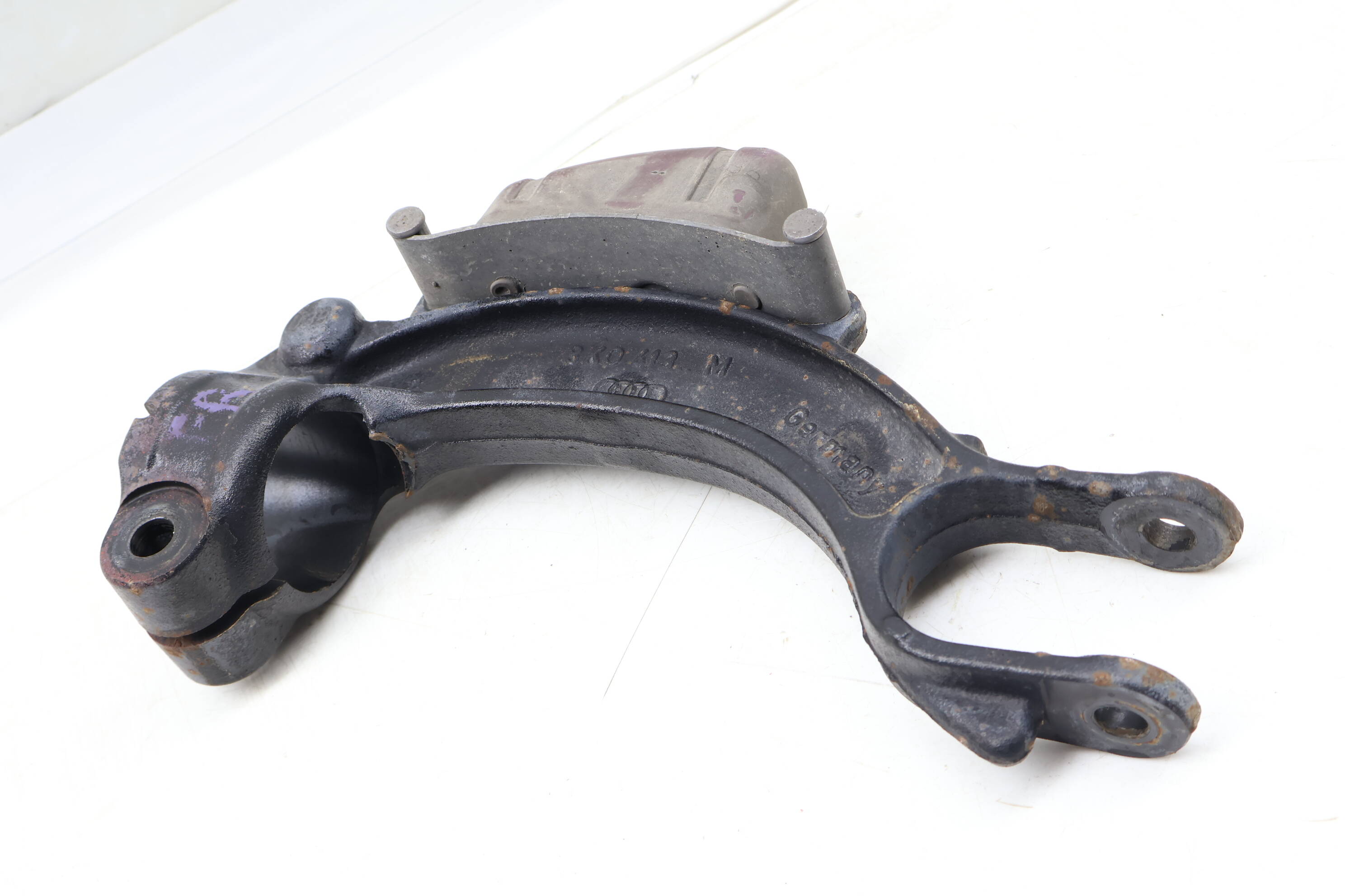 Suspension Fork / Shock Holder 8K0413038M