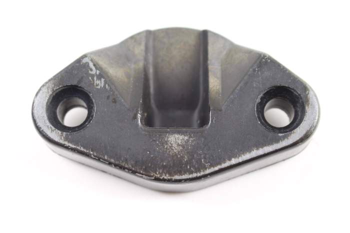 Sliding Door Retaining Plate / Bracket 701843667 main product photo