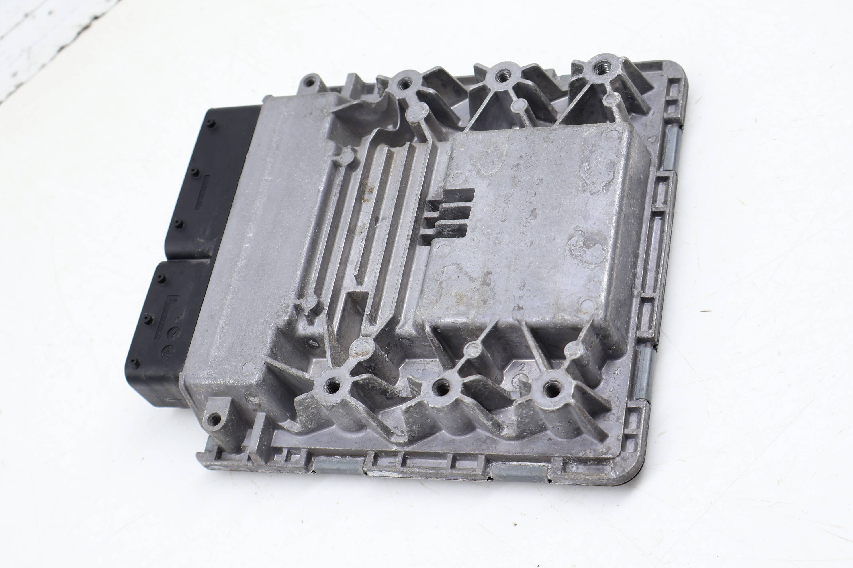 Ecu / Dme Engine Control Module 5WP46562 97061860202