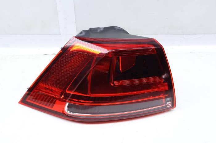 Outer Tail Light / Lamp 5GM945095B main product photo