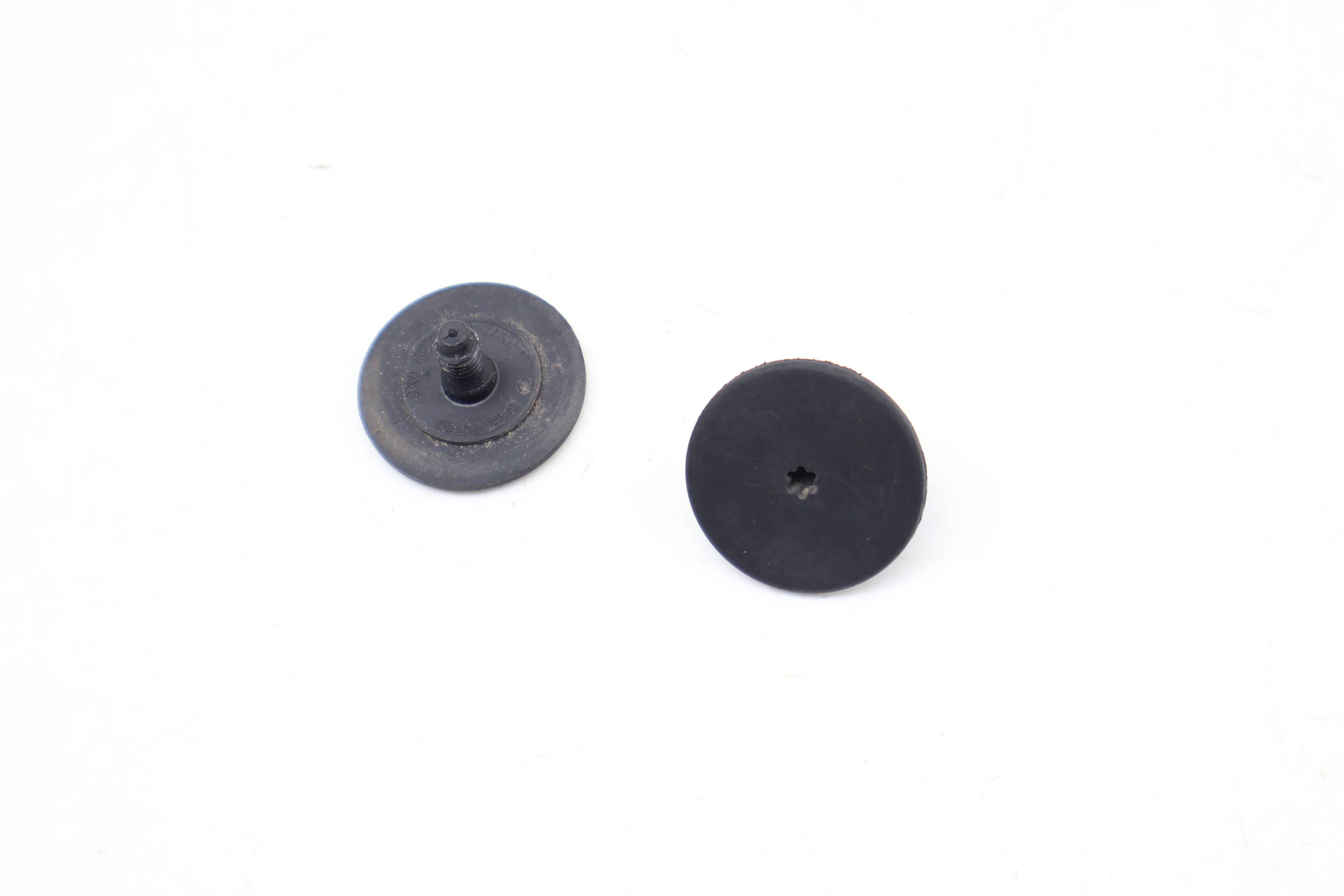 Plastic Rivet / Fastener (M6x10) Set 8X0827654