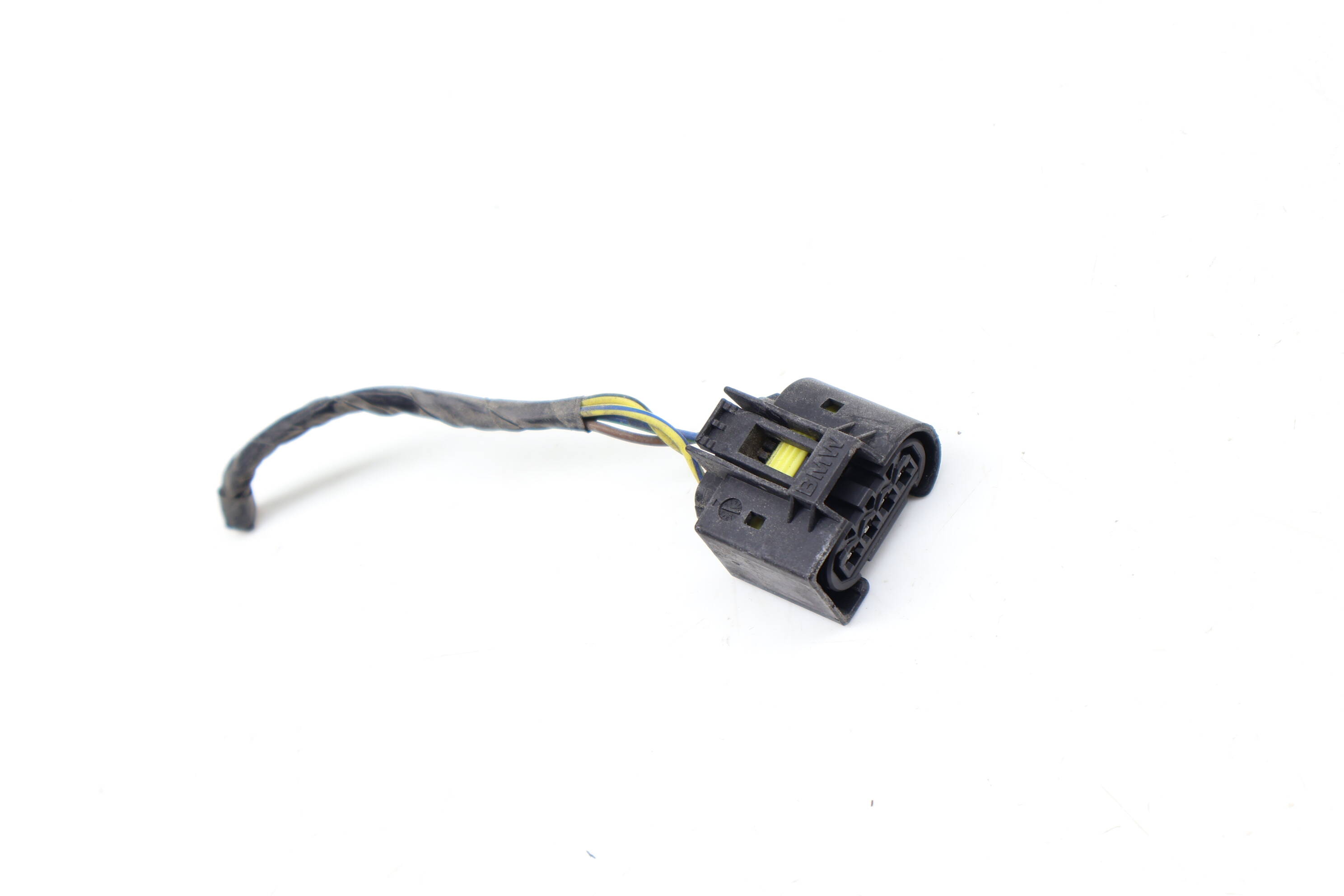 Outer Tail Light / Lamp Wiring Connector / Pigtail