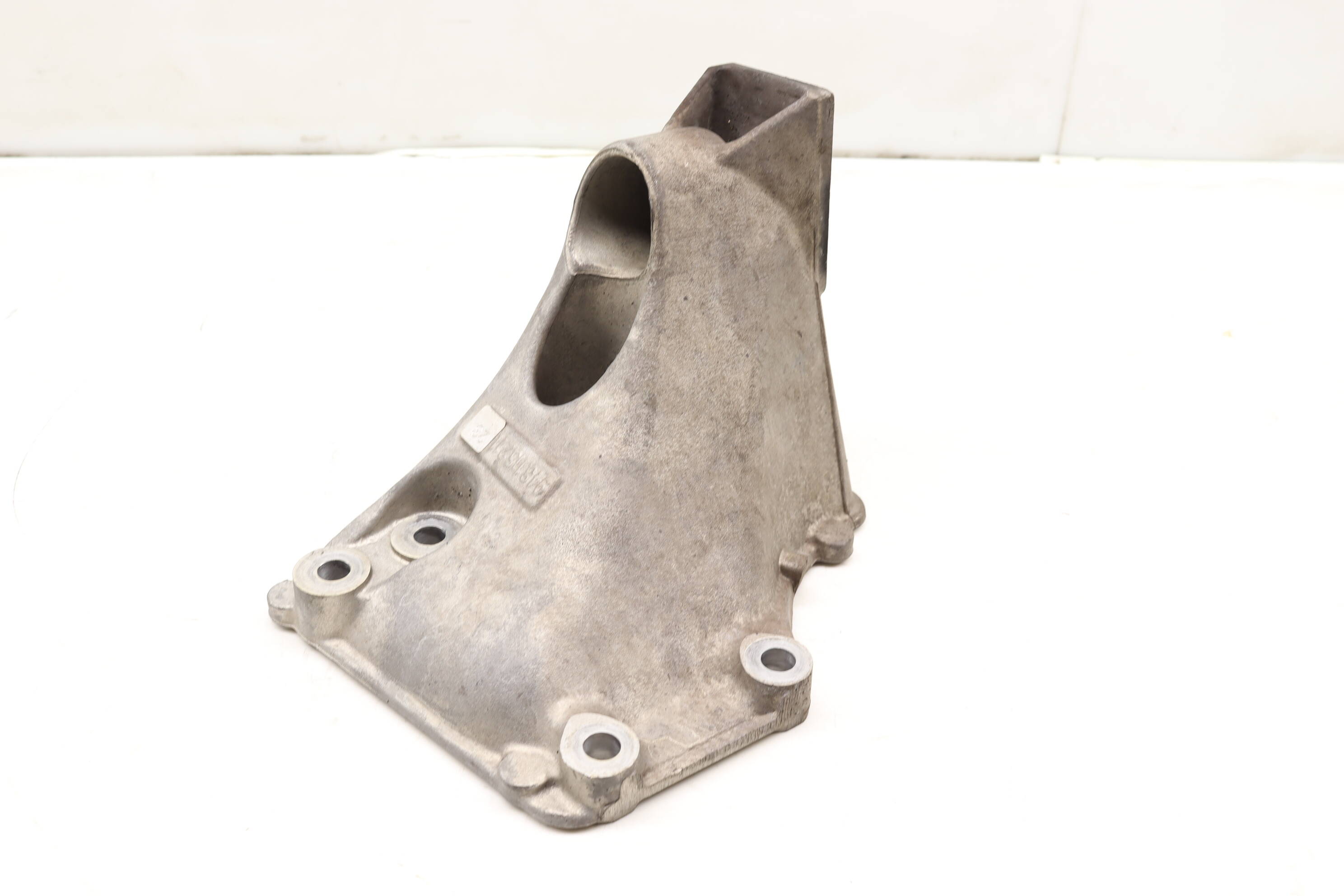 Engine / Motor Mount Bracket 94811521123