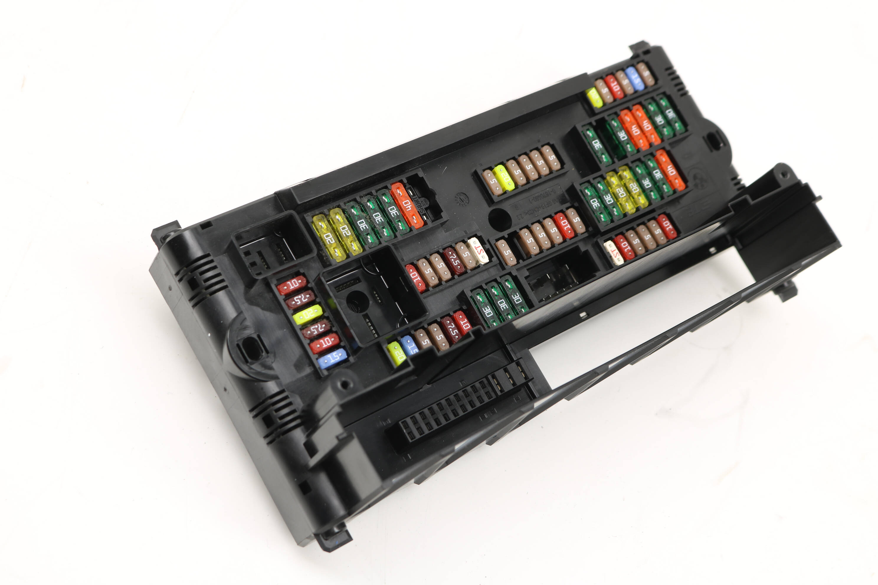 Power&#x20;Distribution&#x20;&#x2F;&#x20;Fuse&#x20;Box&#x20;61149252816