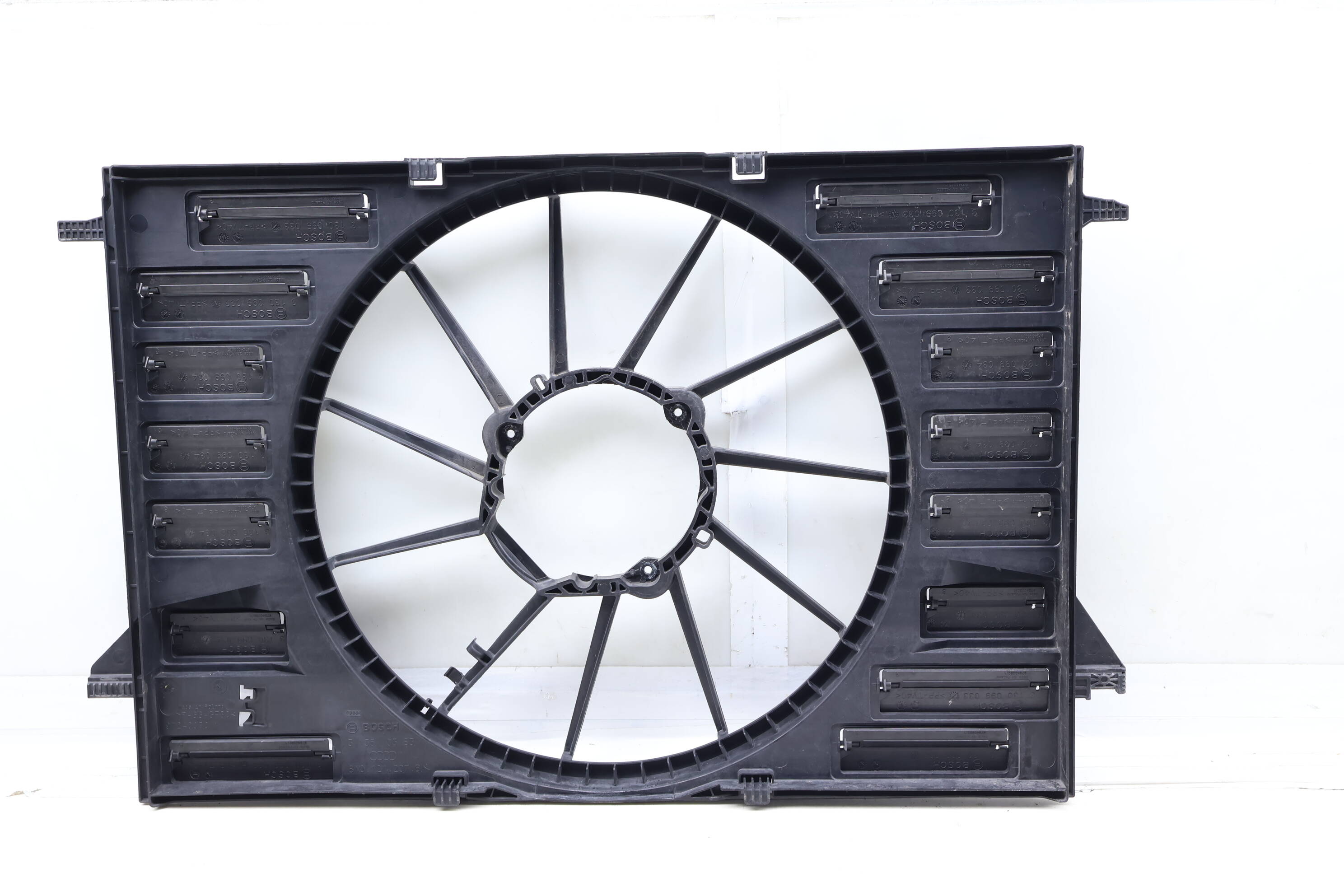 Electric Cooling Fan Housing / Cowl 8W0121003B