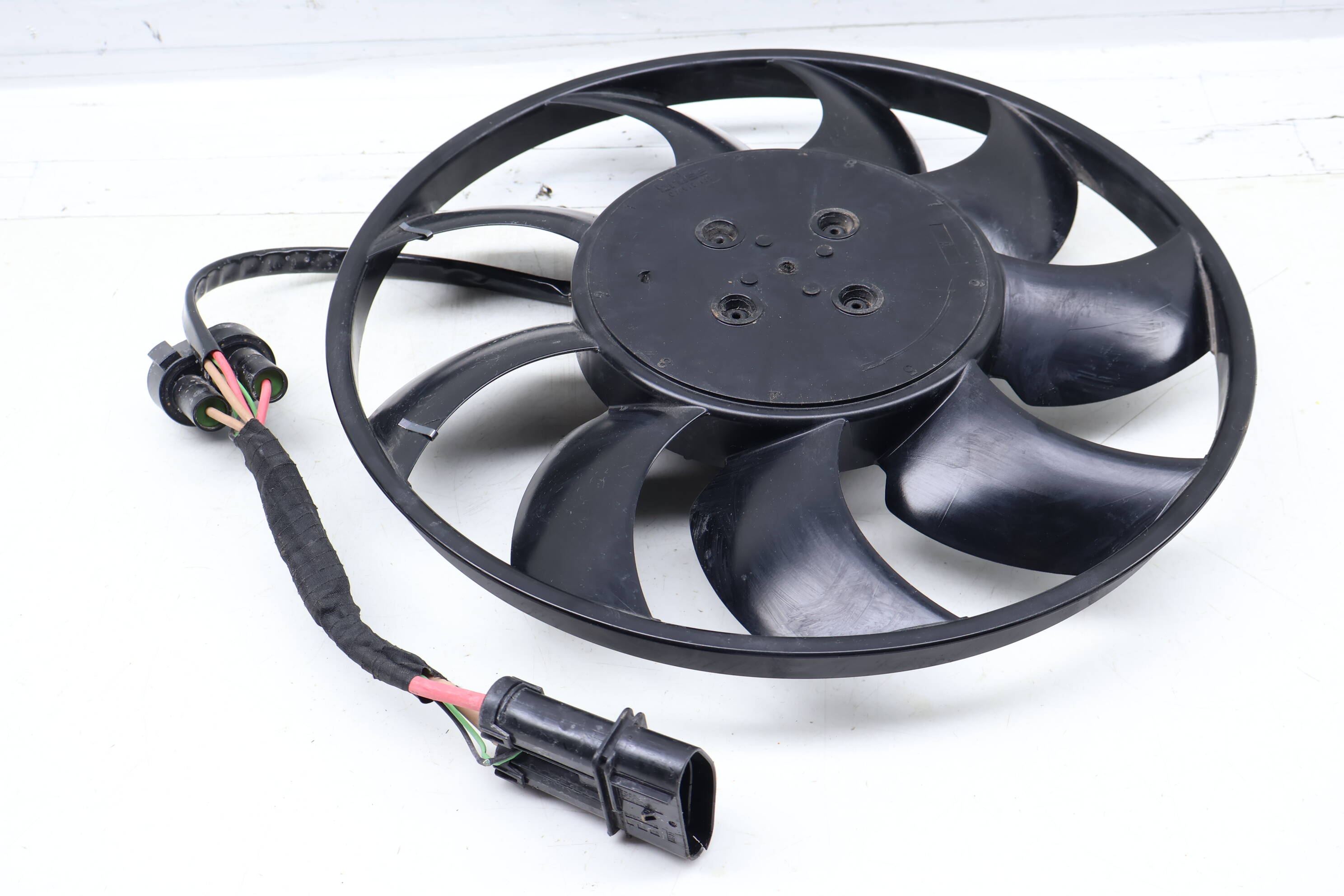 Electric Cooling Fan (400W) 3QF959455H