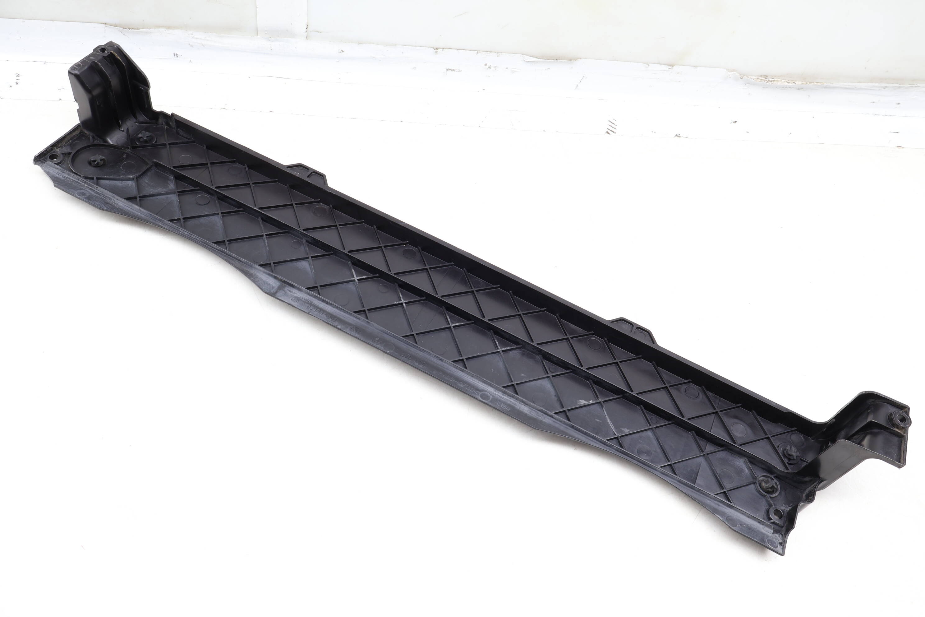 Radiator Module Carrier / Cover (Upper) 17118574000