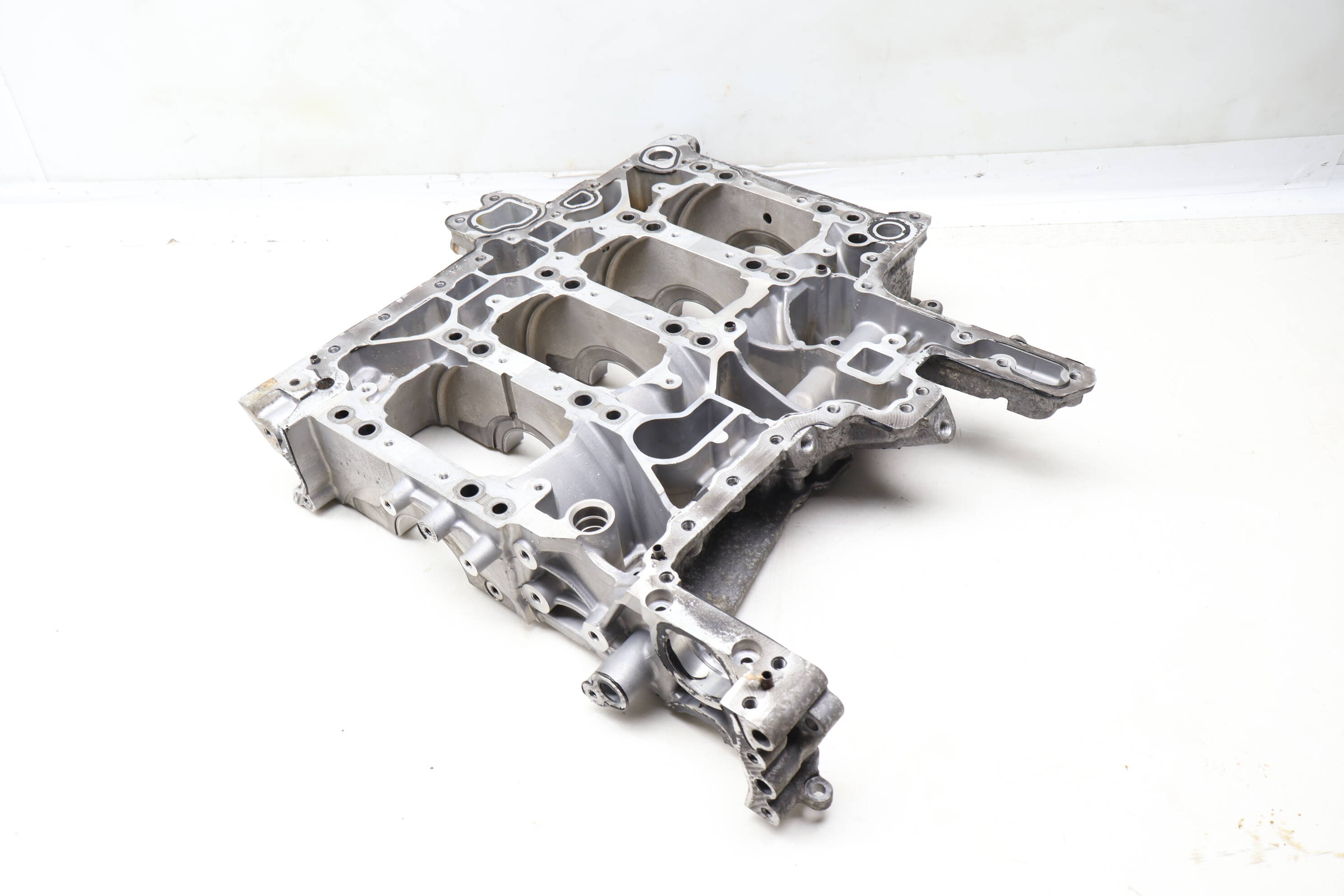 Crankshaft Housing / Lower Engine Block 079103032DB