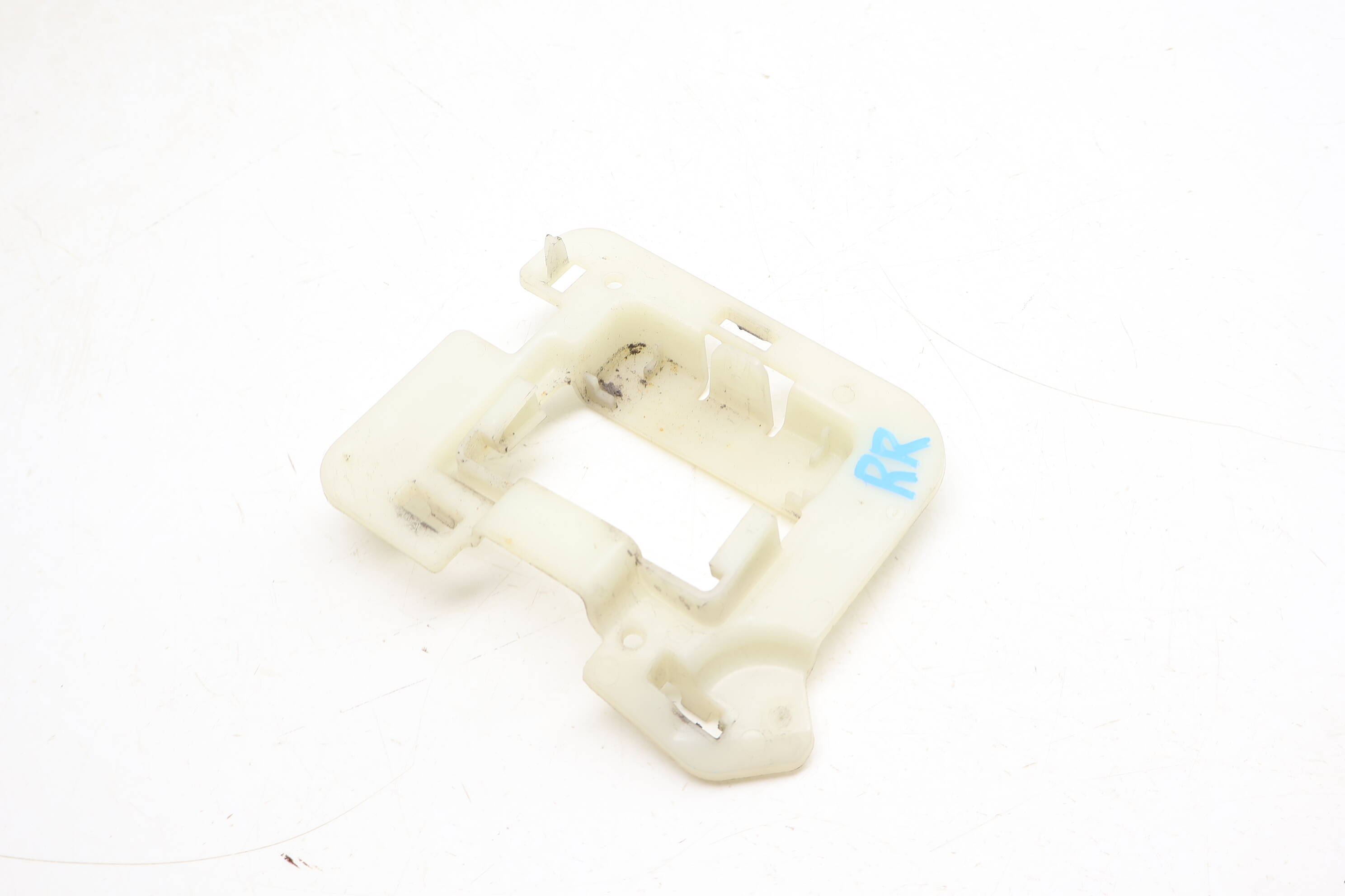 Blind Spot Detection Sensor / Module Bracket 2538859802