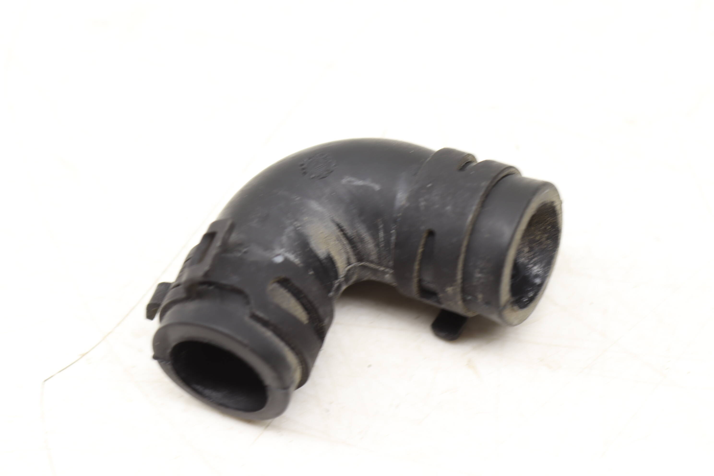 Charcoal Fuel Vapor Canister Vent Hose / Tube 4G0906272B