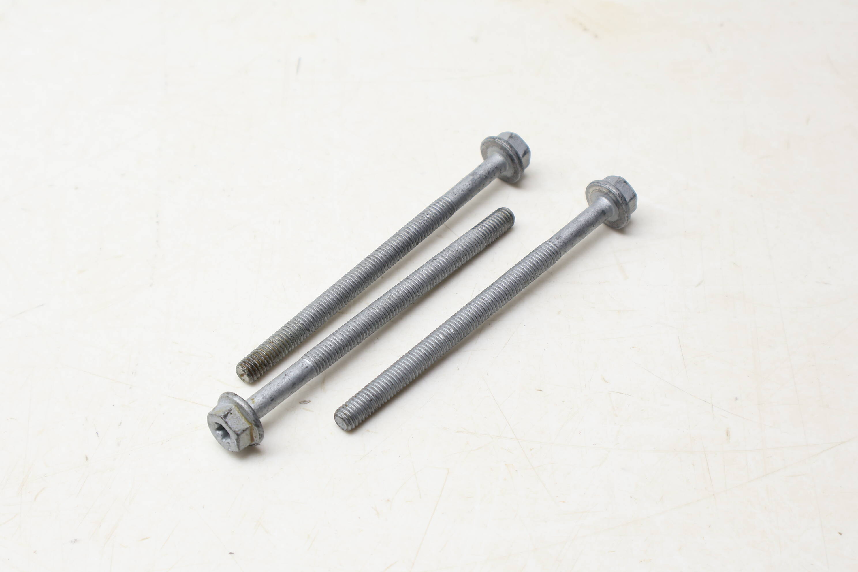 Vacuum Pump Screw / Bolt Set (3) N10739401