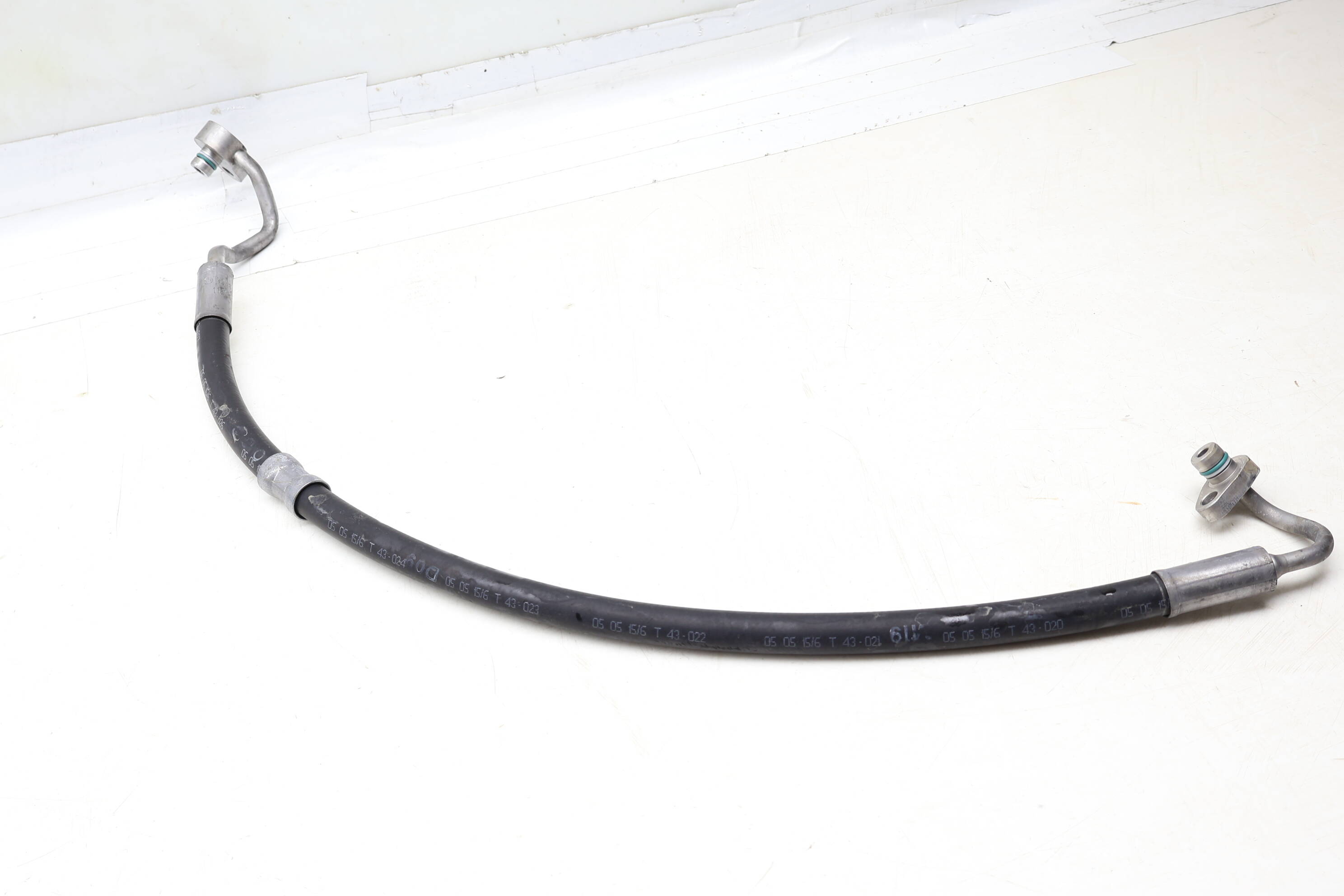 Power Steering Hose / Line 32416798235