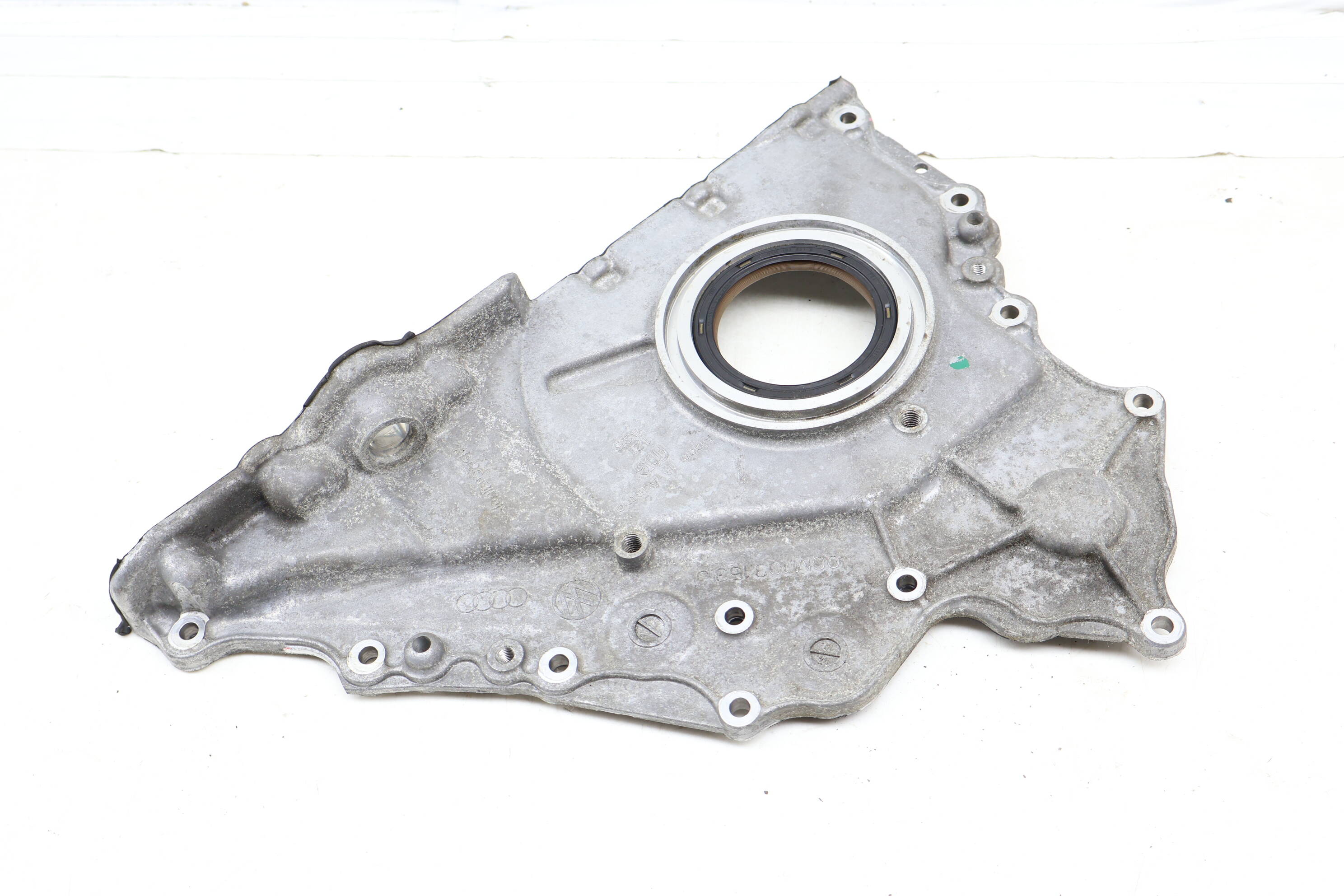 Engine Sealing Flange / Plate 06M103153J