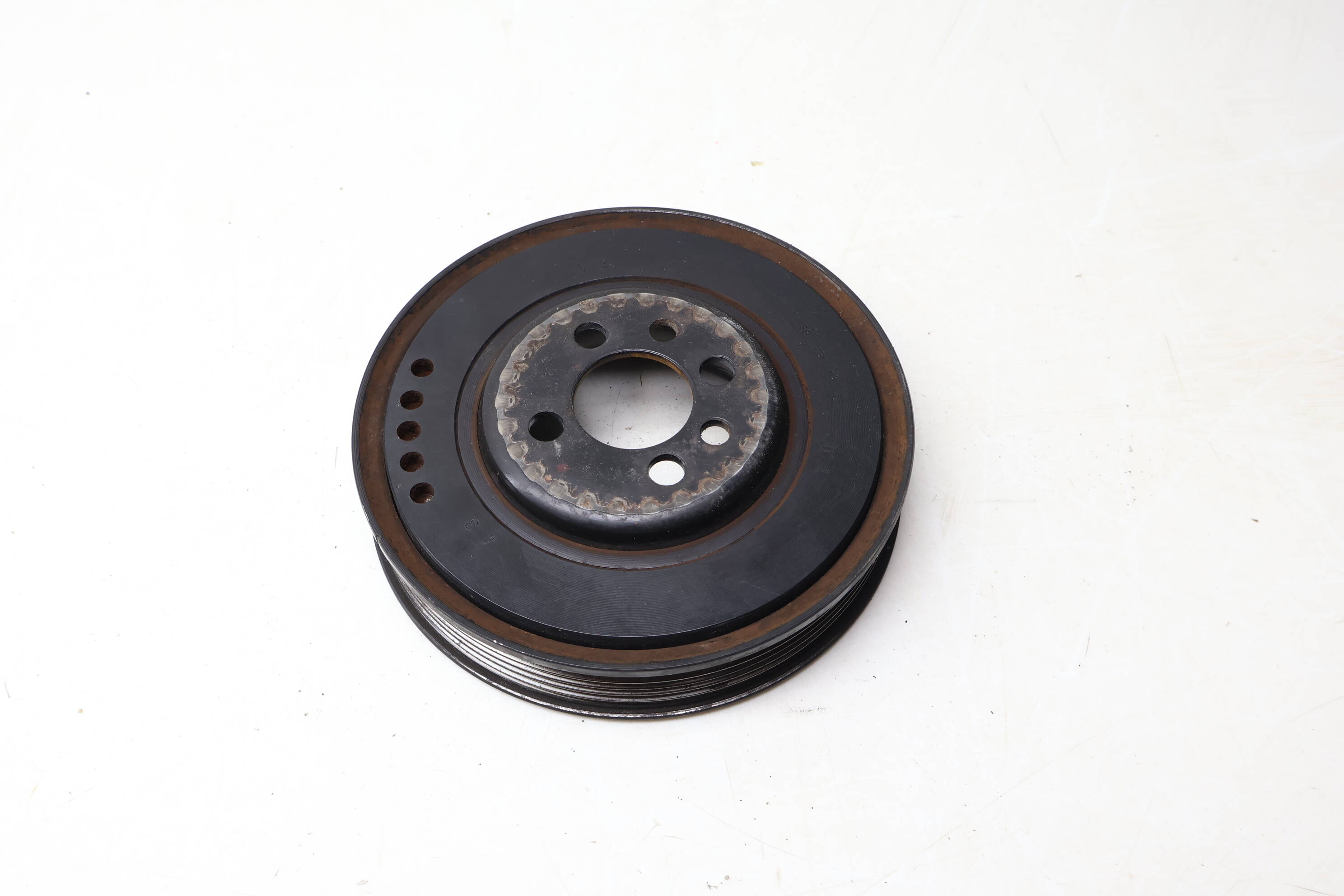 Harmonic Balancer / Crankshaft / Crank Pulley 06A105243E