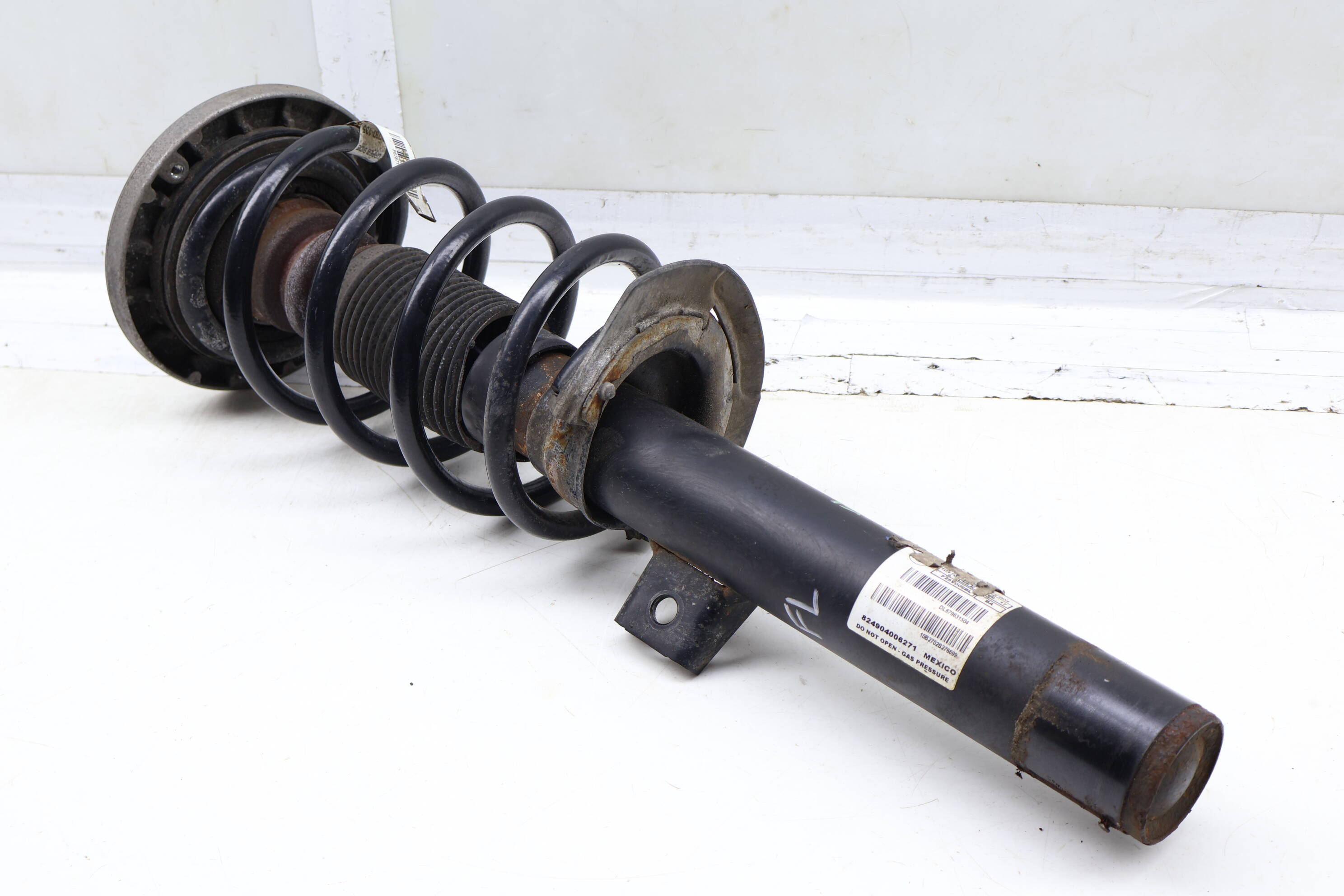 Strut Shock / Spring Assembly 31316796315
