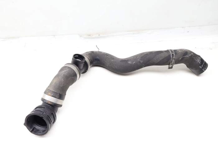 Lower Radiator Coolant Hose / Line 7L6122051AC main product photo