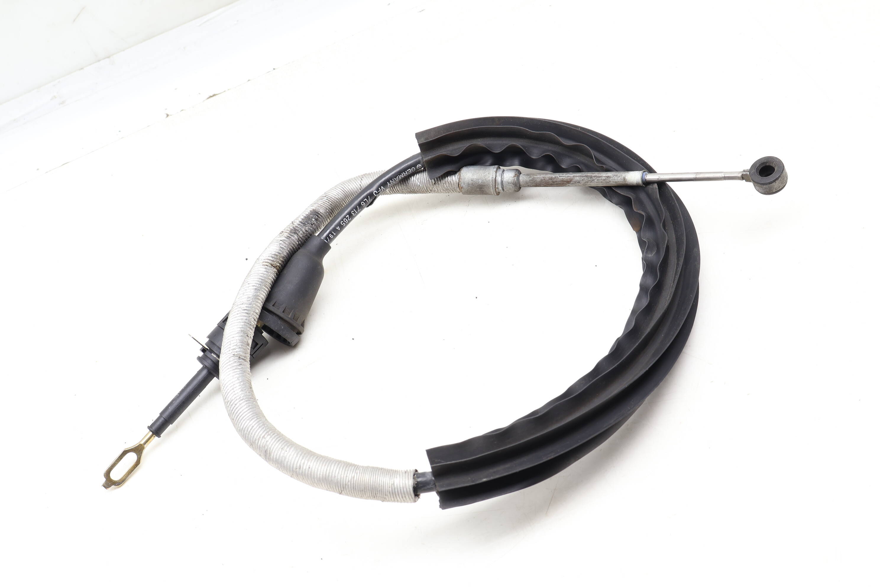 Porsche Shift / Shifter Linkage Cable (Cayenne) 7L6713265A