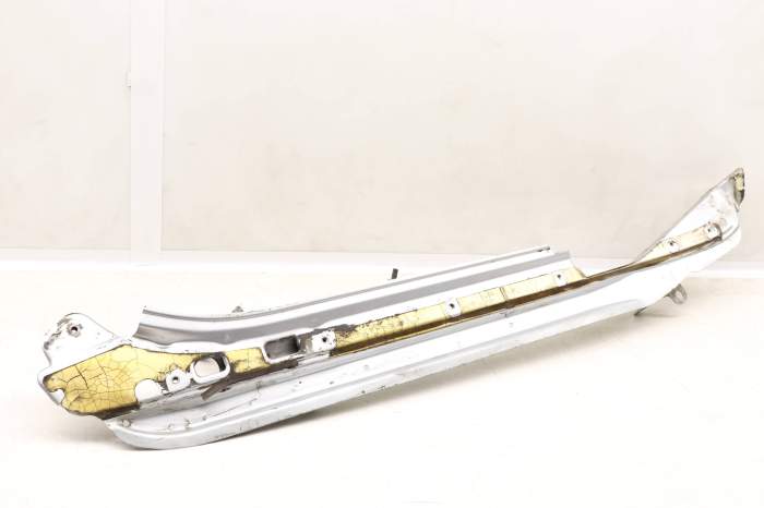 Fender Mount / Support Bracket 7L6805175D main product photo