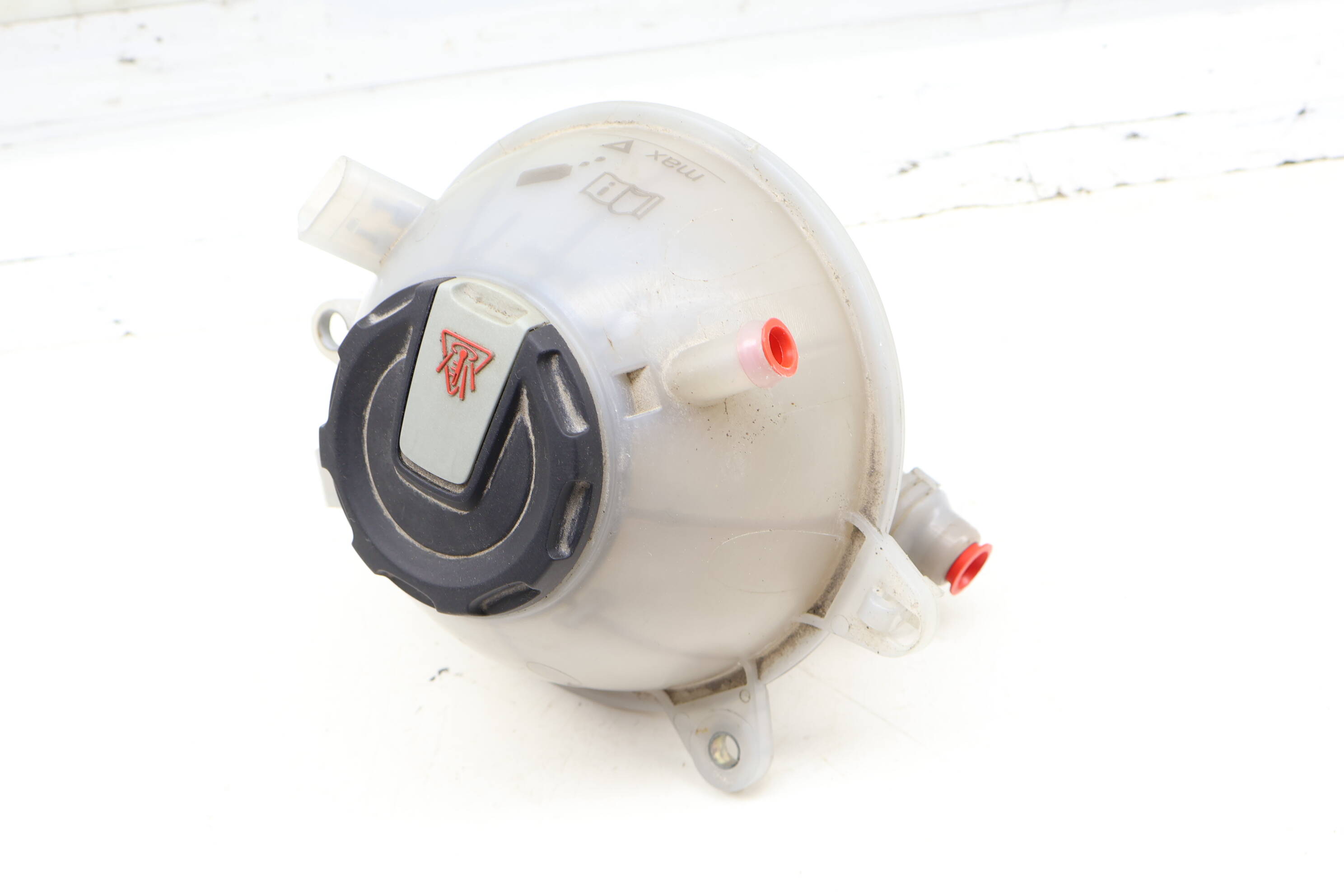 Coolant Reservoir / Tank / Bottle 80A121405AK
