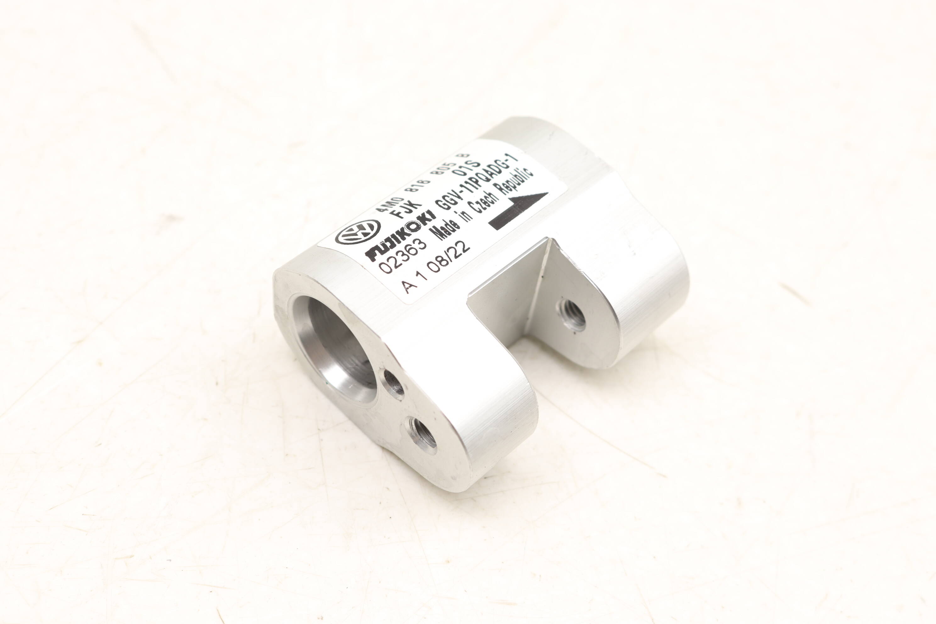 Ac Expansion Valve 4M0816805B PAB816805