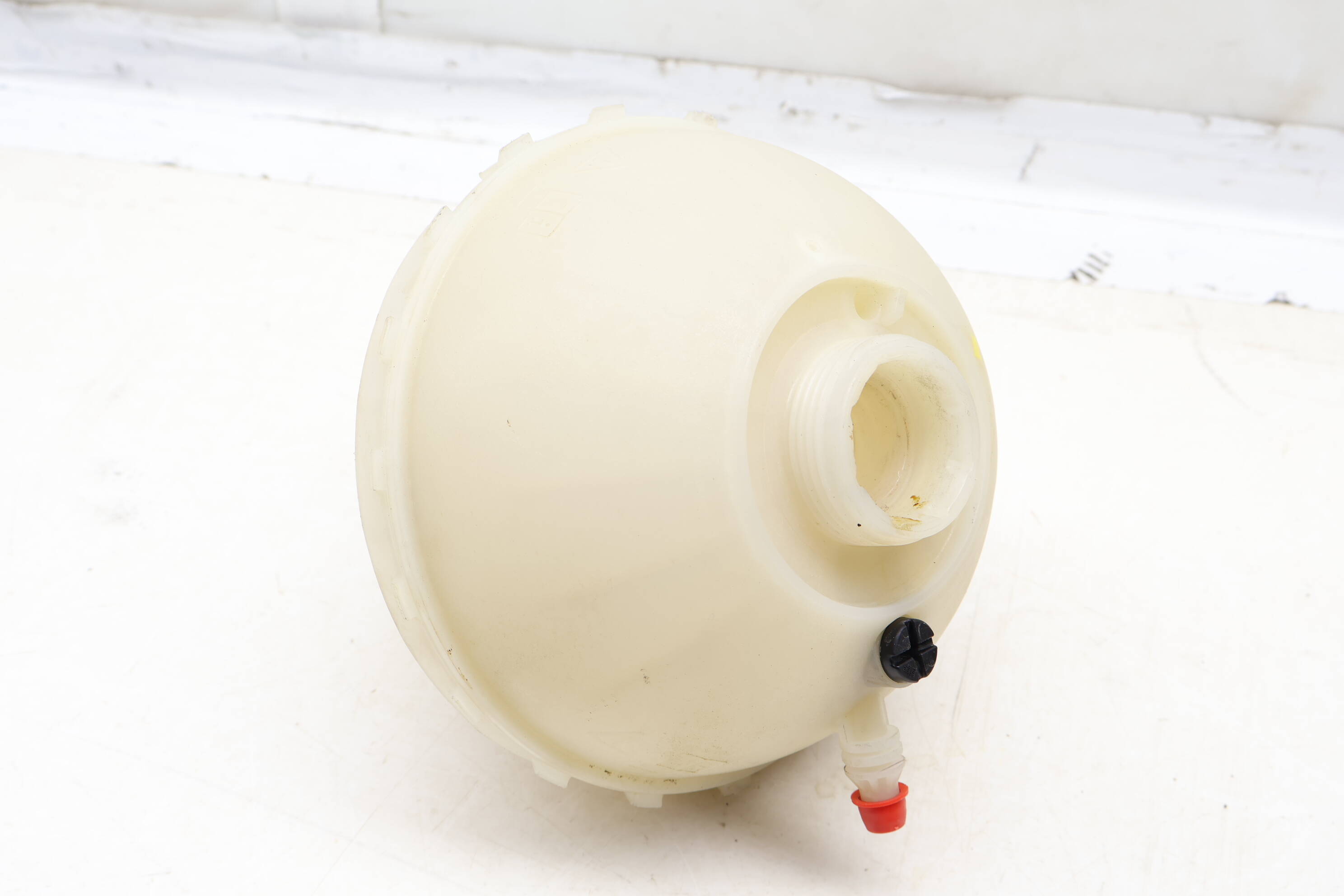 Coolant Reservoir / Tank / Bottle 17137642159
