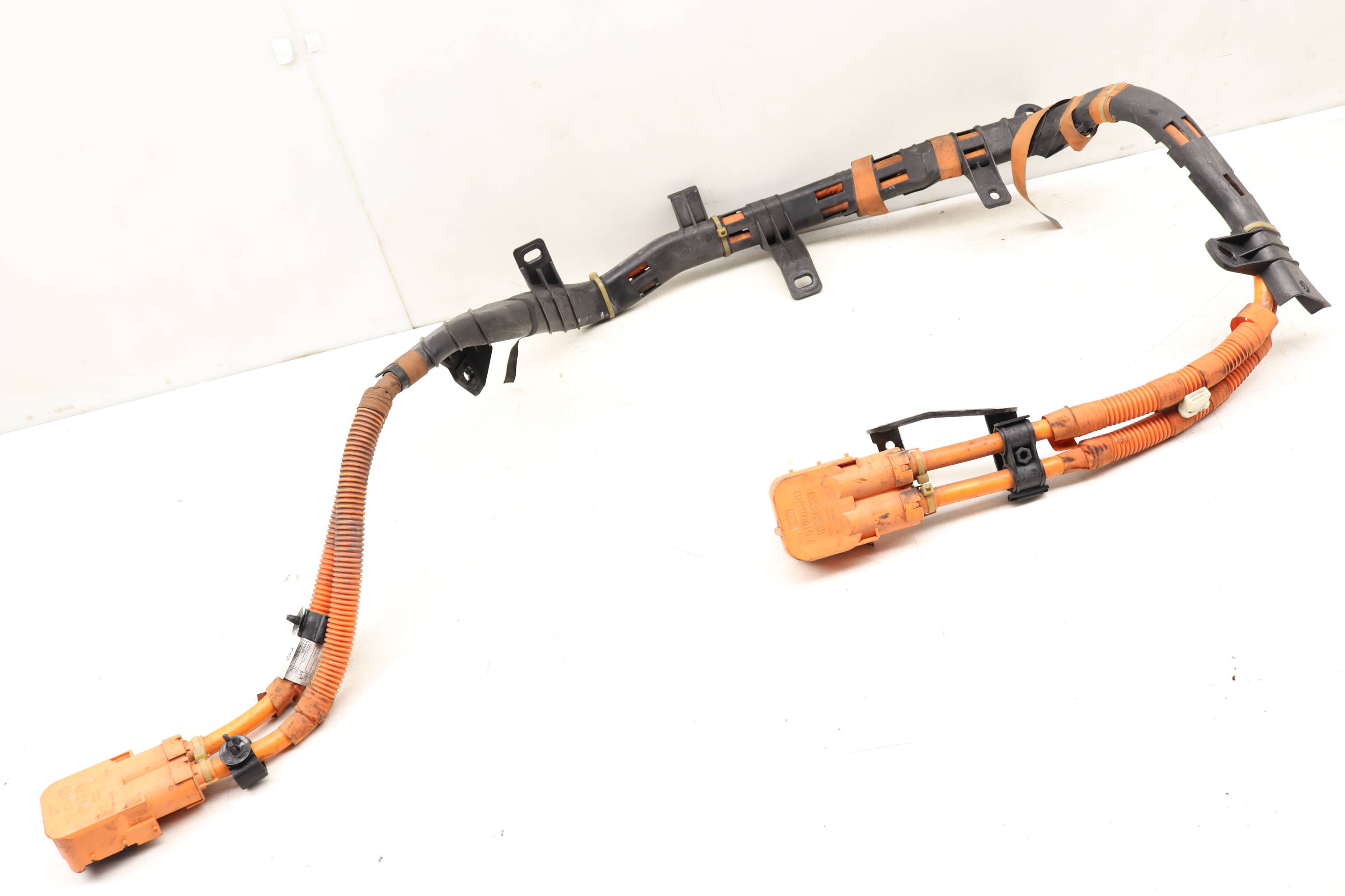 BMW Hv / High Voltage Cable (330e) 61126824110
