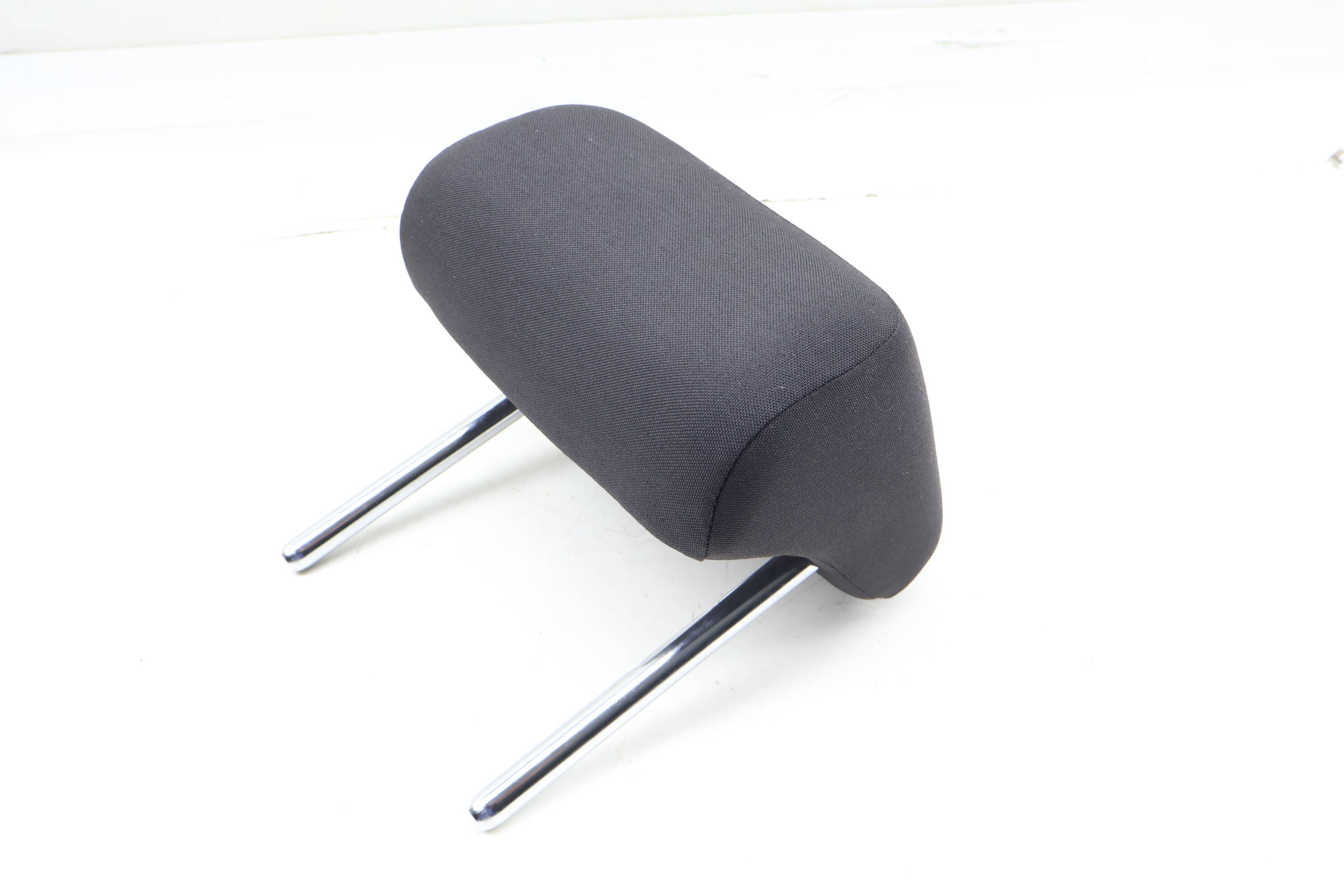 Center Headrest / Head Rest 17A885902B