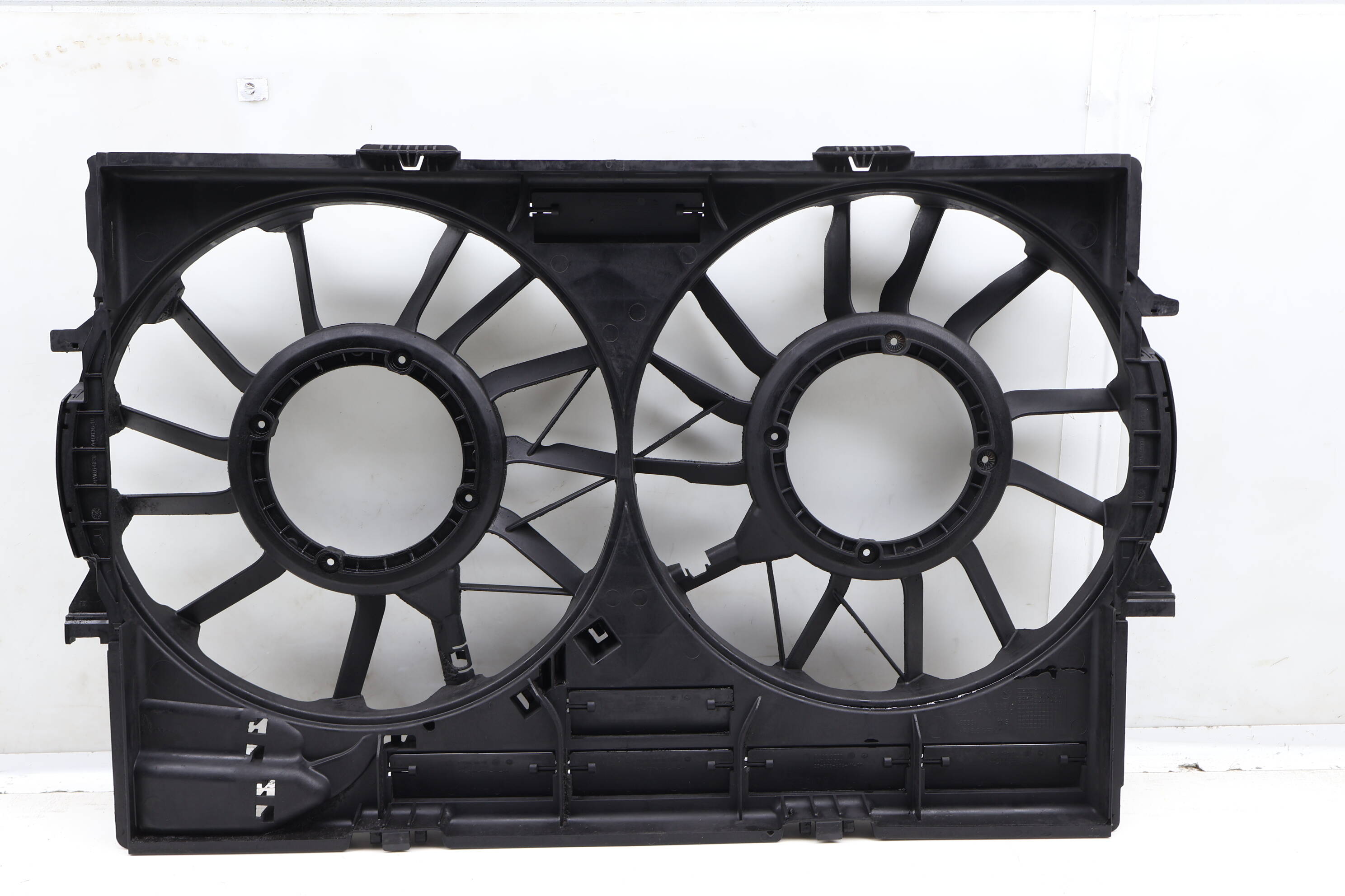 Radiator Electric Fan Cowl / Housing 4H0121003M