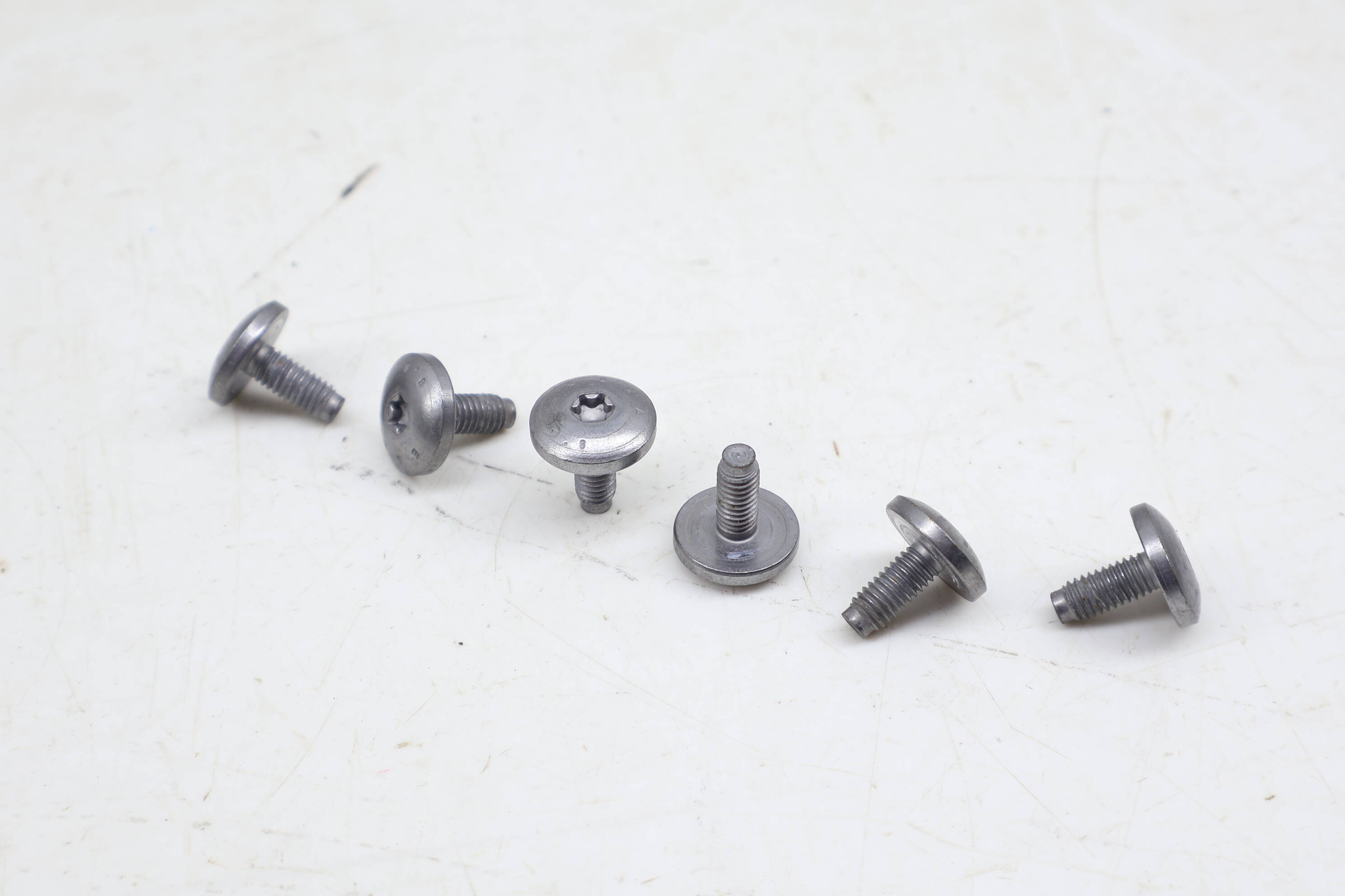 M6x14 Screw / Bolt Set (6) 07147156542
