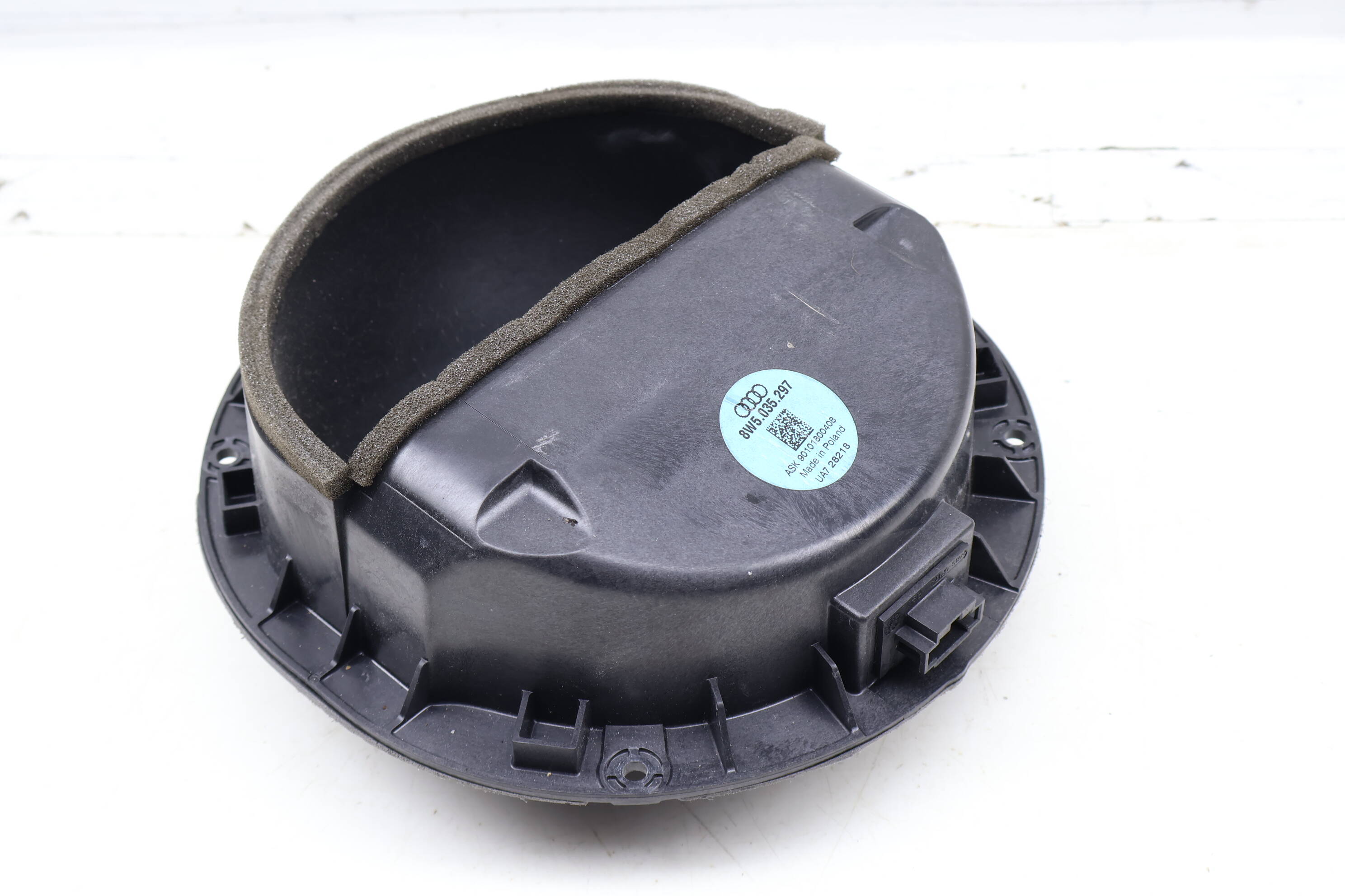 Audi Front Door Speaker / Woofer (Bang & Olufsen) 8W5035297