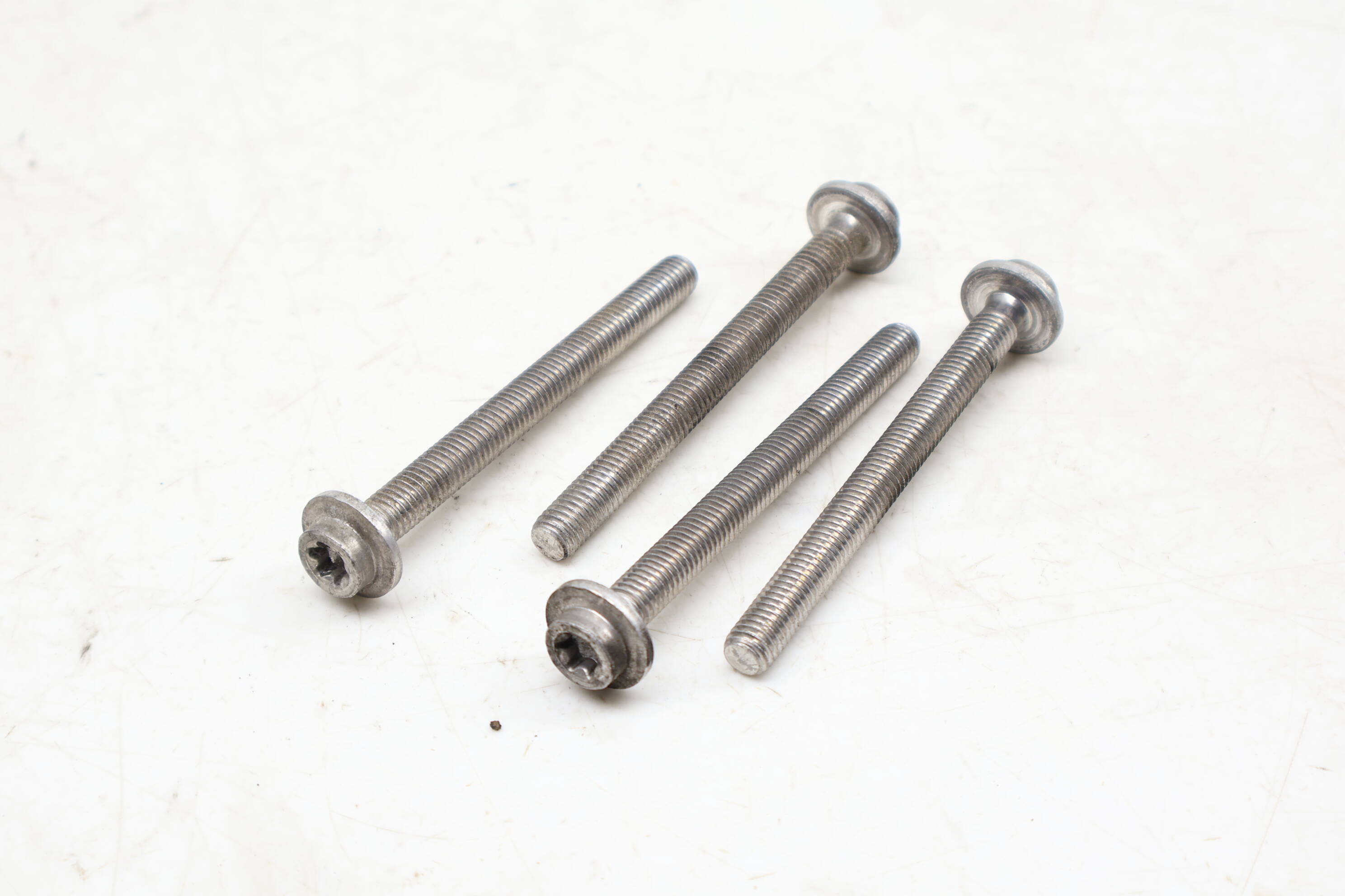 M8x85 Screw / Bolt Set (4) N10765501