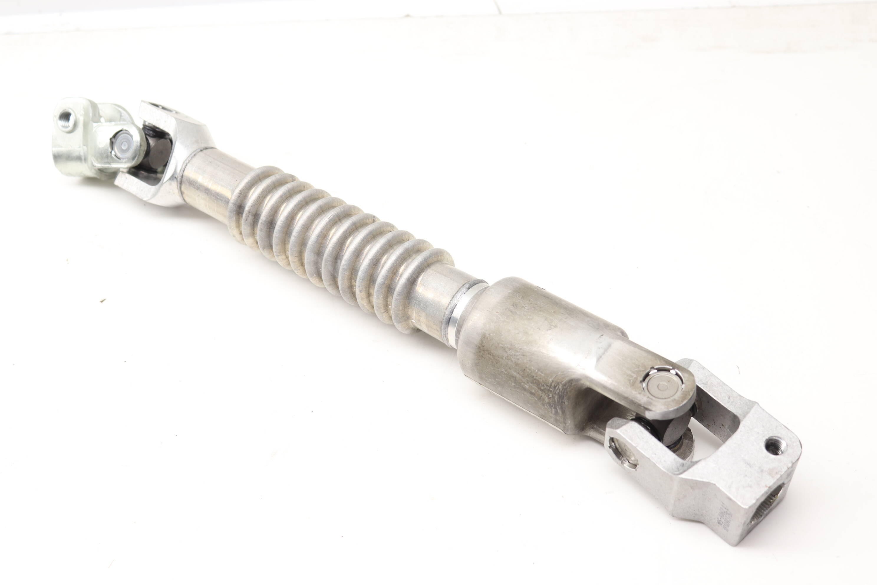 高級感 BMW 32306865653 X2) (X1, Joint Shaft Steering Lower ジャケット・アウター