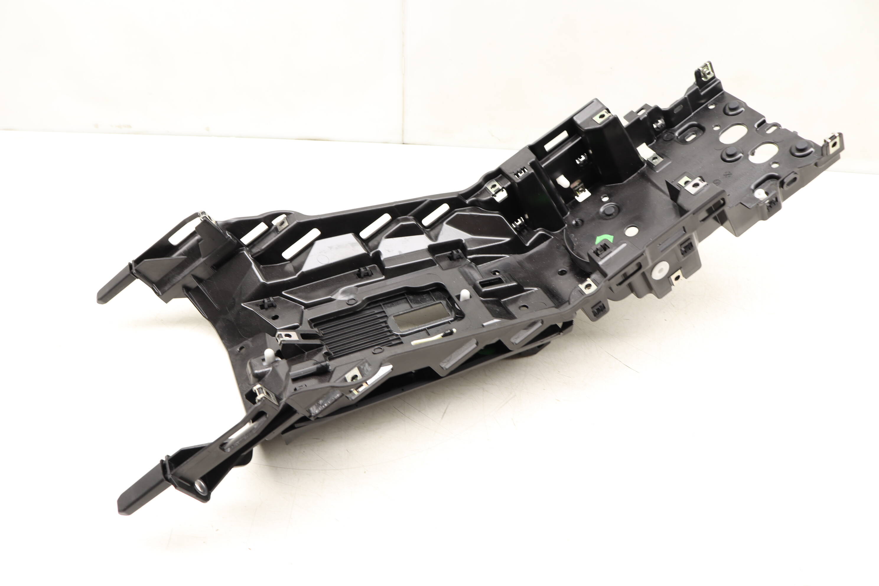 Center Console Mount Bracket 9J1858403B