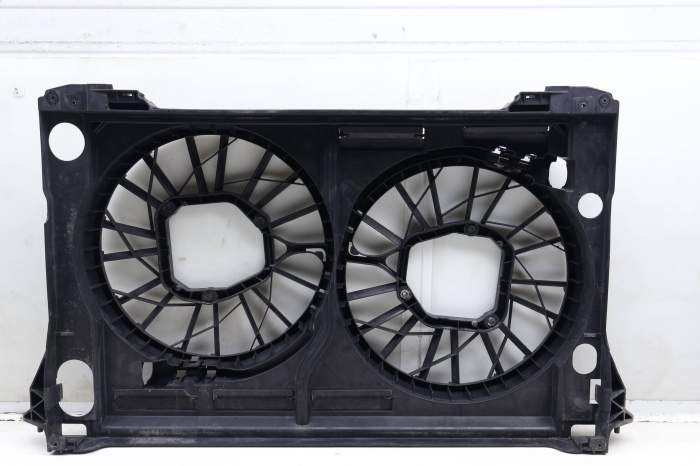 Radiator Dual Fan Cowl / Housing 4E0121205F main product photo