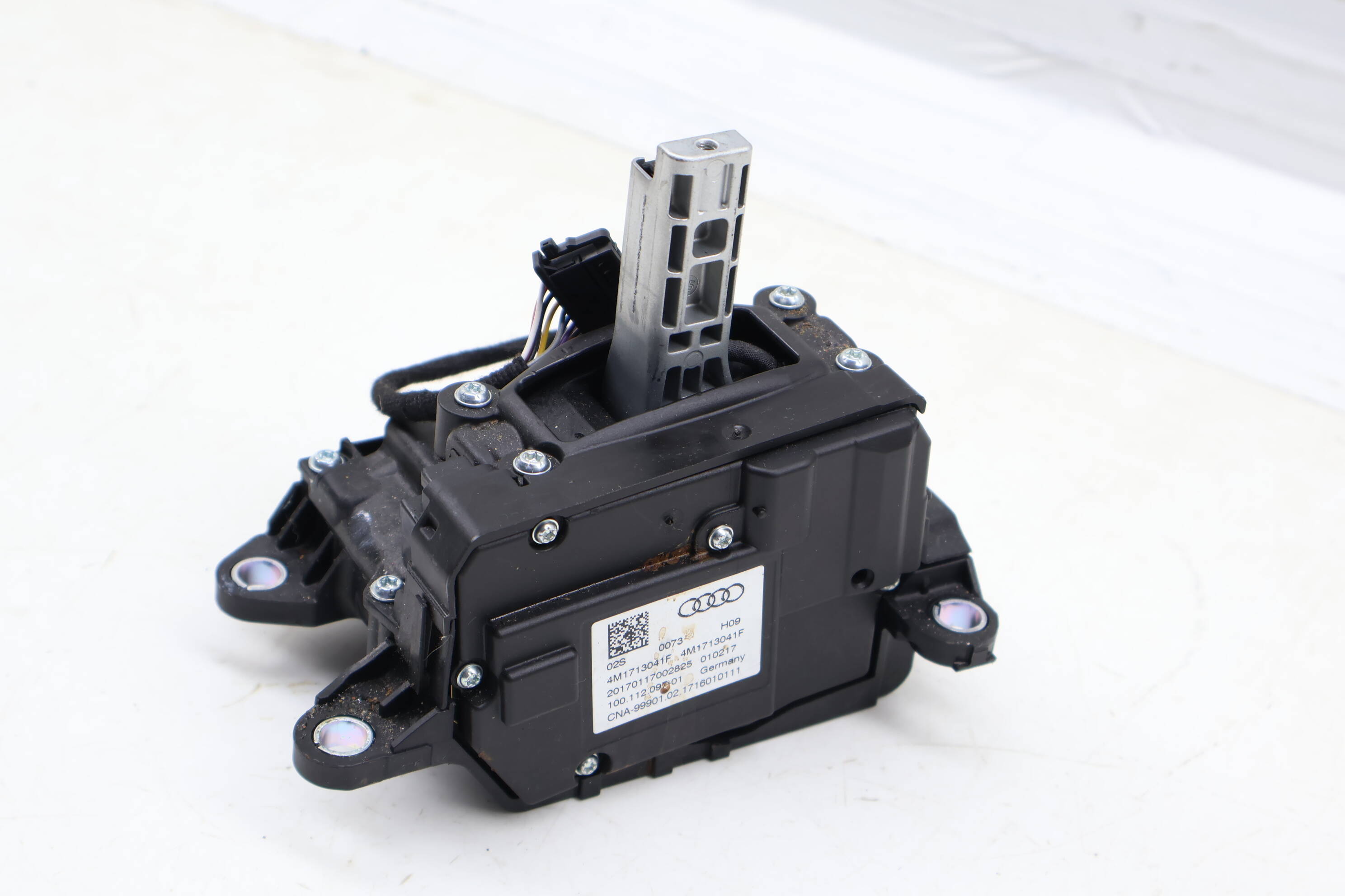 Automatic Shift / Shifter Assembly 4M1713041F