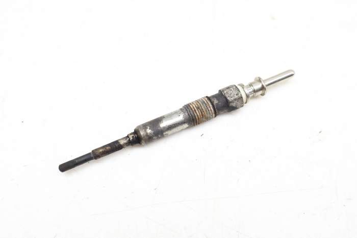 Diesel Glow Plug 12237807277 main product photo