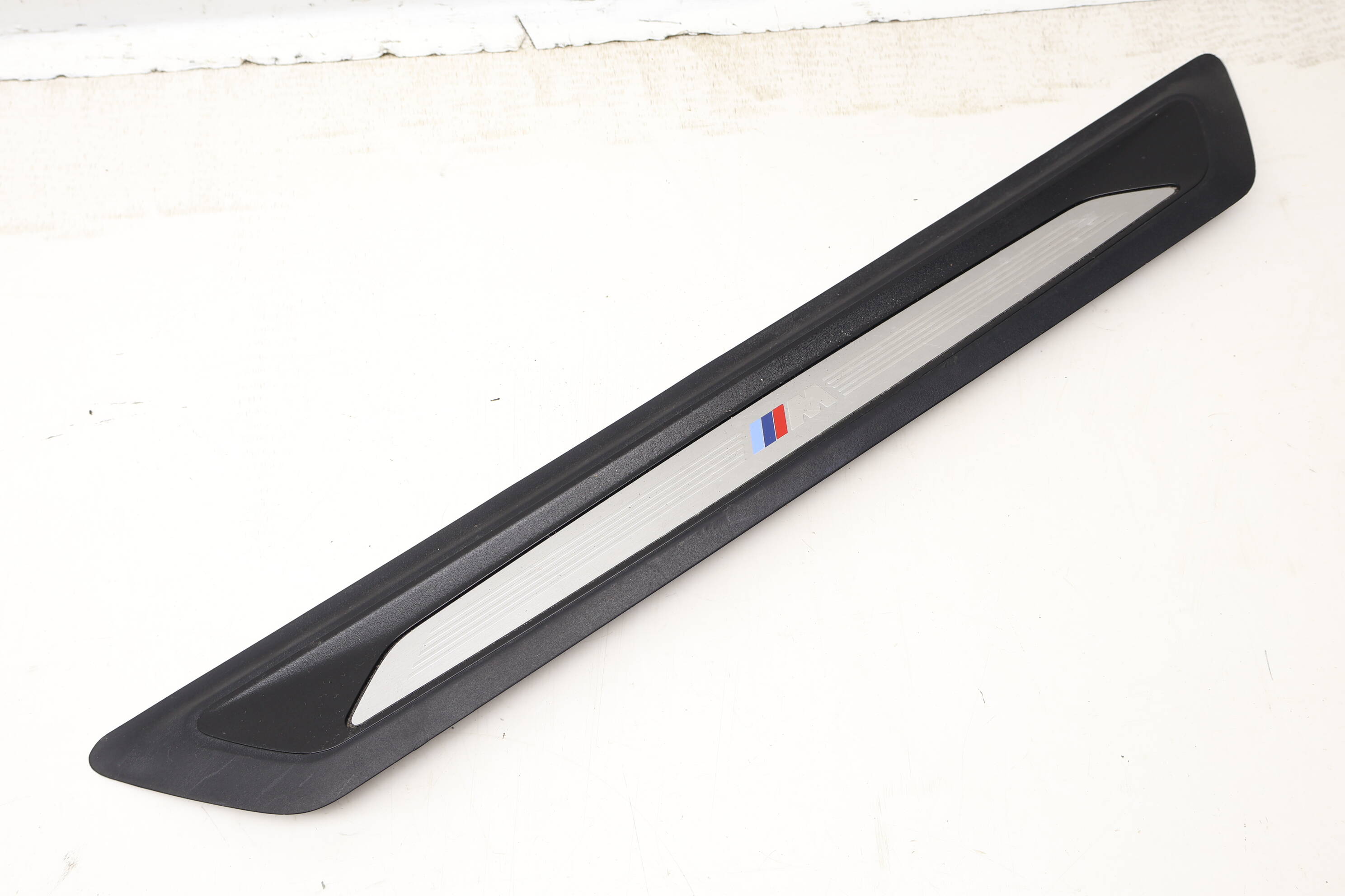 Door&#x20;Sill&#x20;&#x2F;&#x20;Scuff&#x20;Plate&#x20;&#x28;M&#x29;&#x20;51478051037