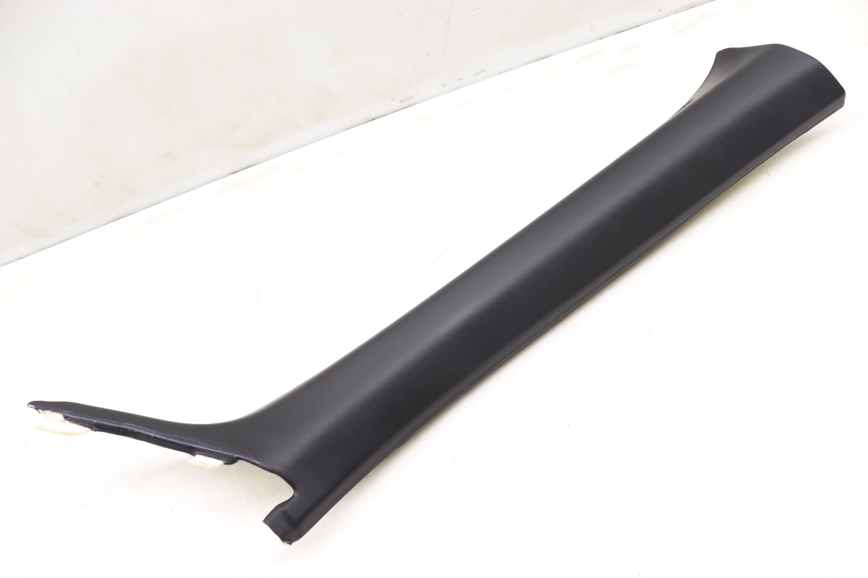 BMW Front Right Upper A Pillar Trim / Cover 51437975414