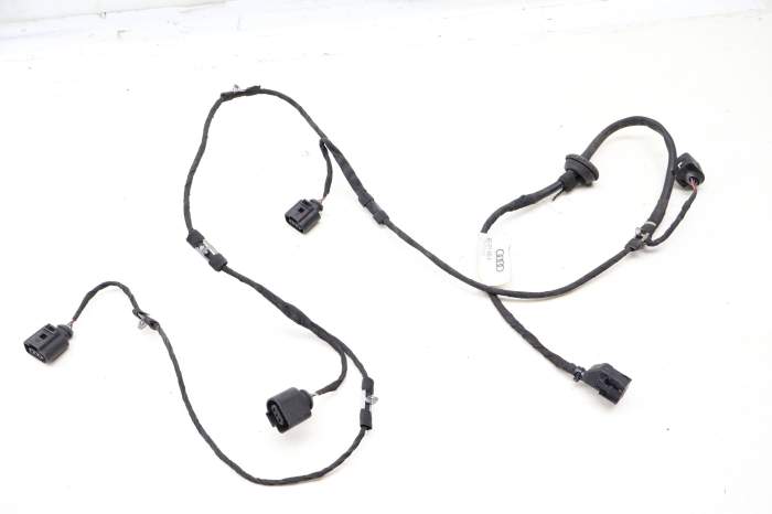 Bumper Park Assist Wiring Harness 8E0971085A main product photo