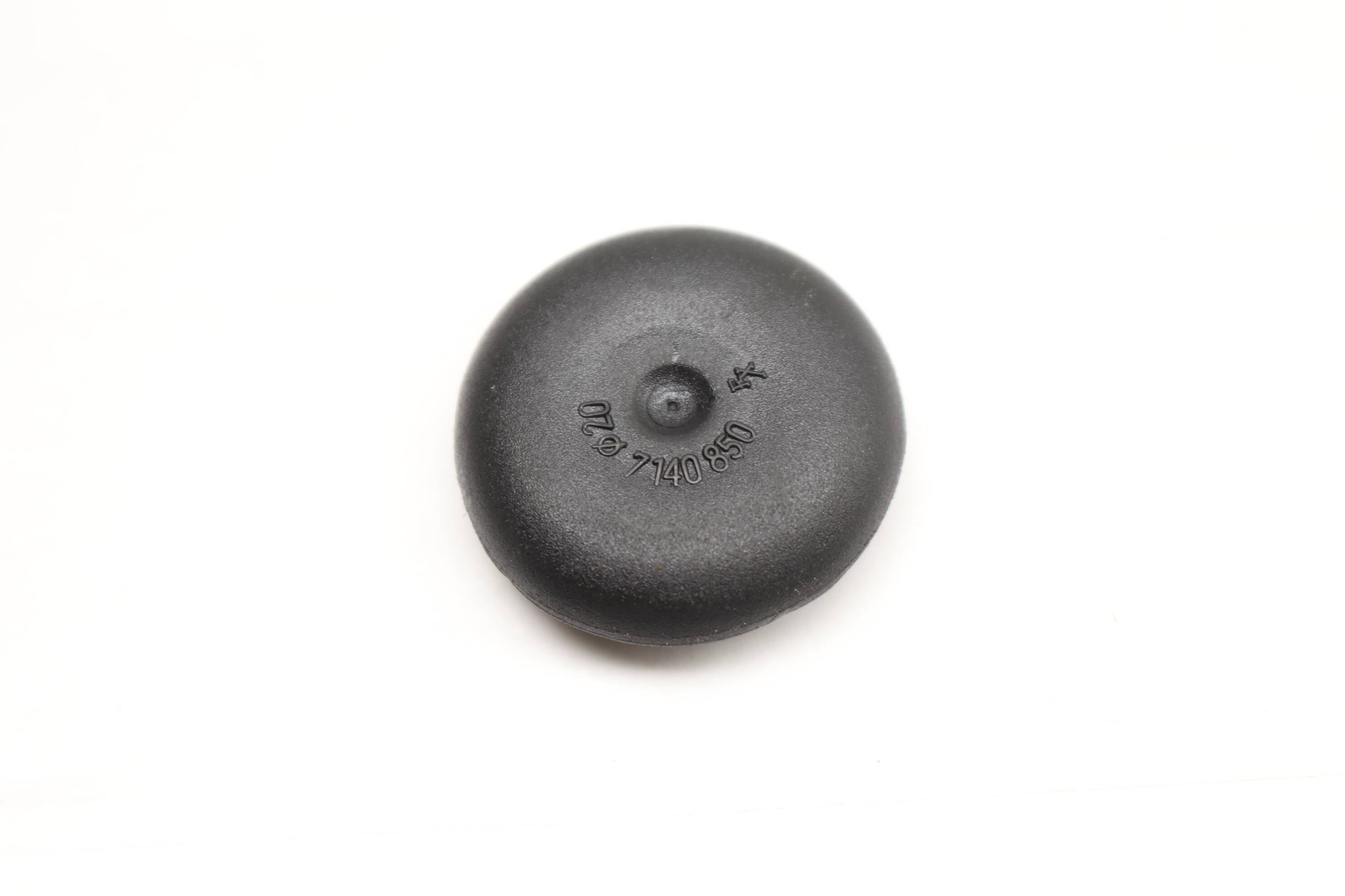 Plug&#x20;&#x2F;&#x20;Cap&#x20;07147140850