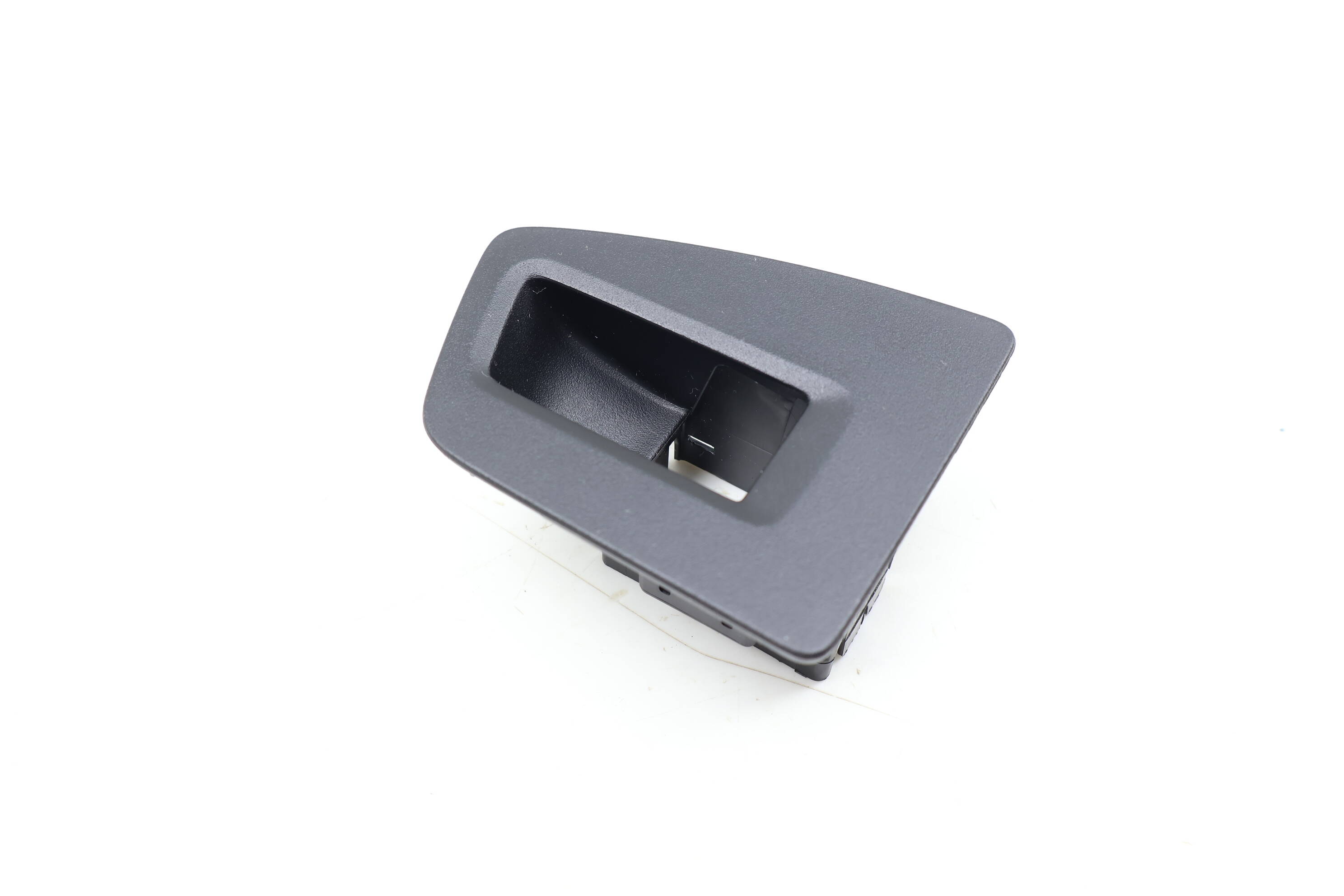 Window Switch Trim 3CN868346