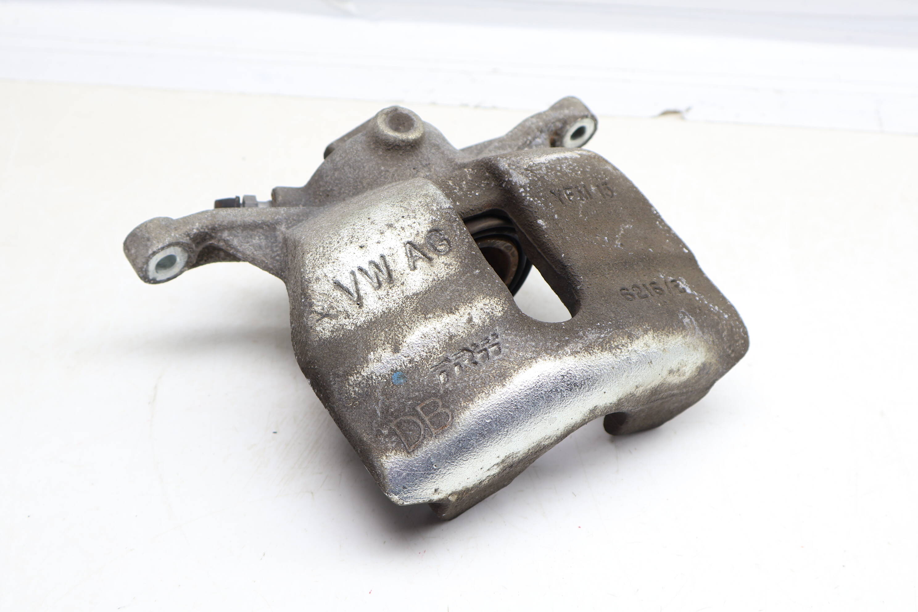 Brake Caliper 8V0615124
