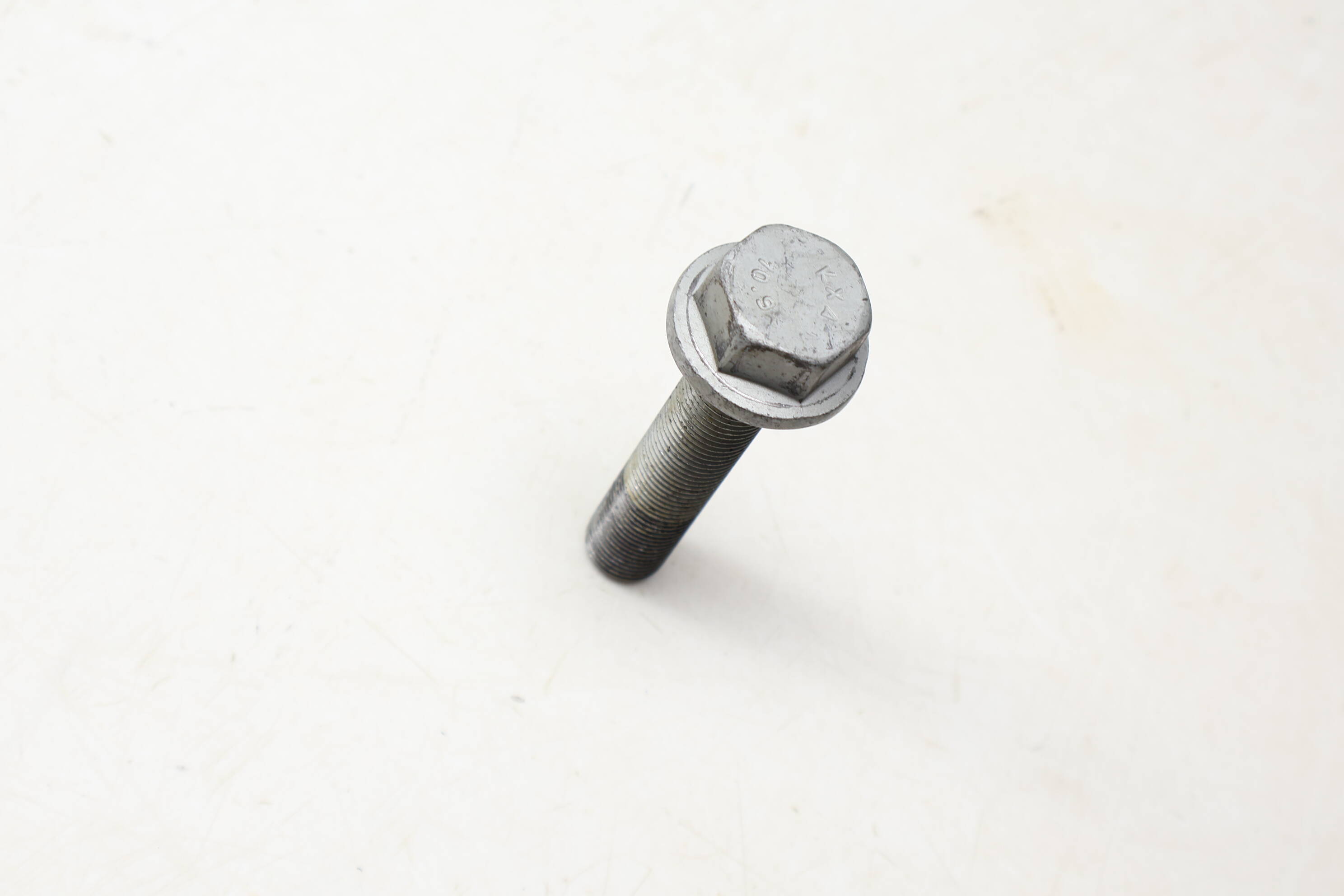 Crankshaft Pulley / Harmonic Balancer Screw / Bolt WHT009475