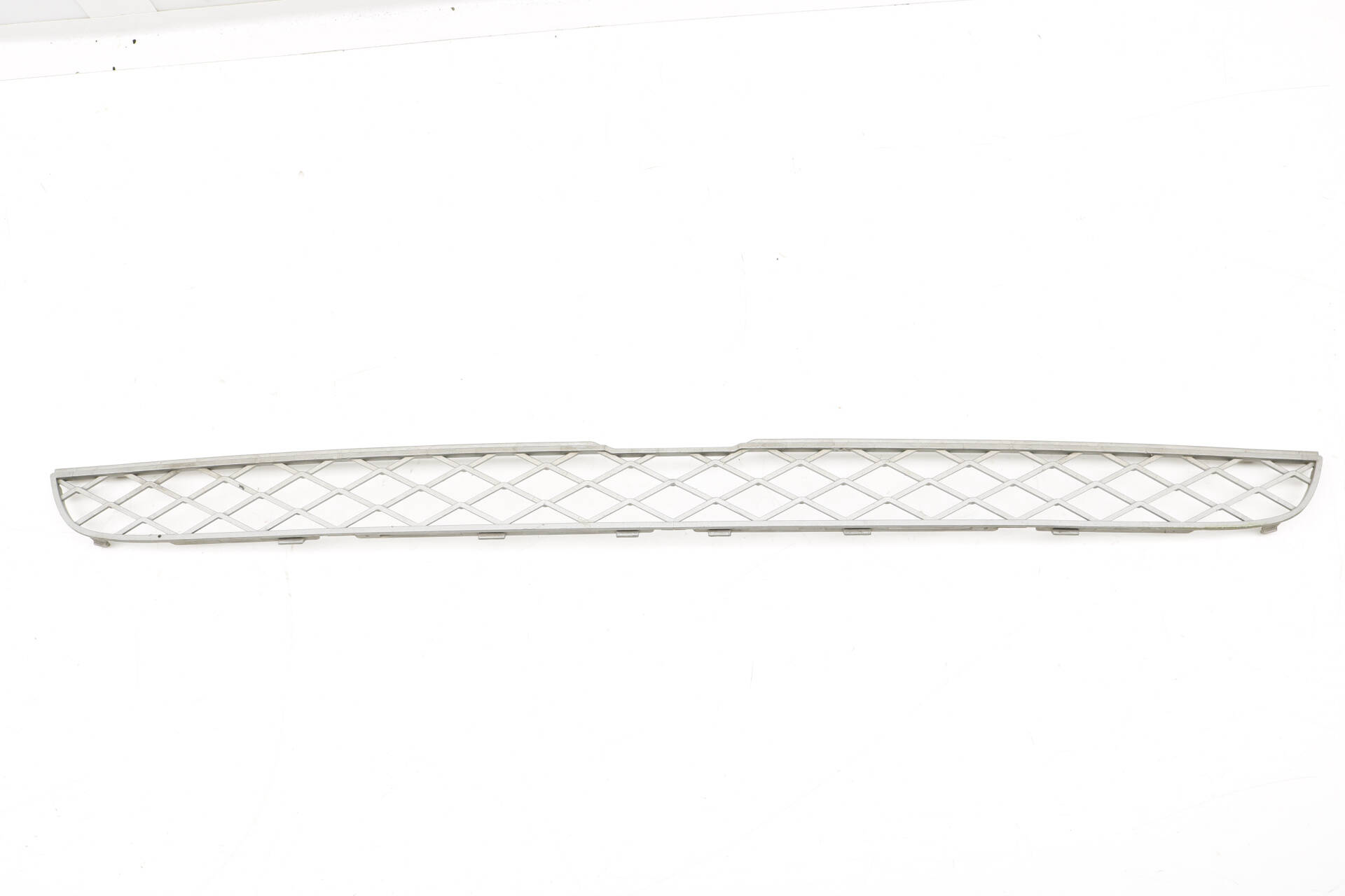 Upper Center Bumper Grille 51117159597