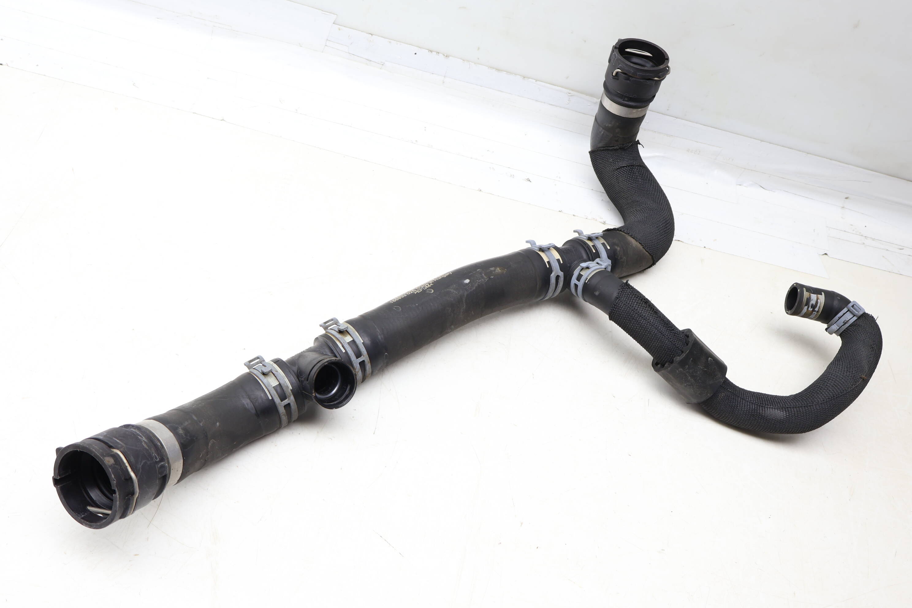 Lower Radiator Coolant Hose / Line 4M0122055BS