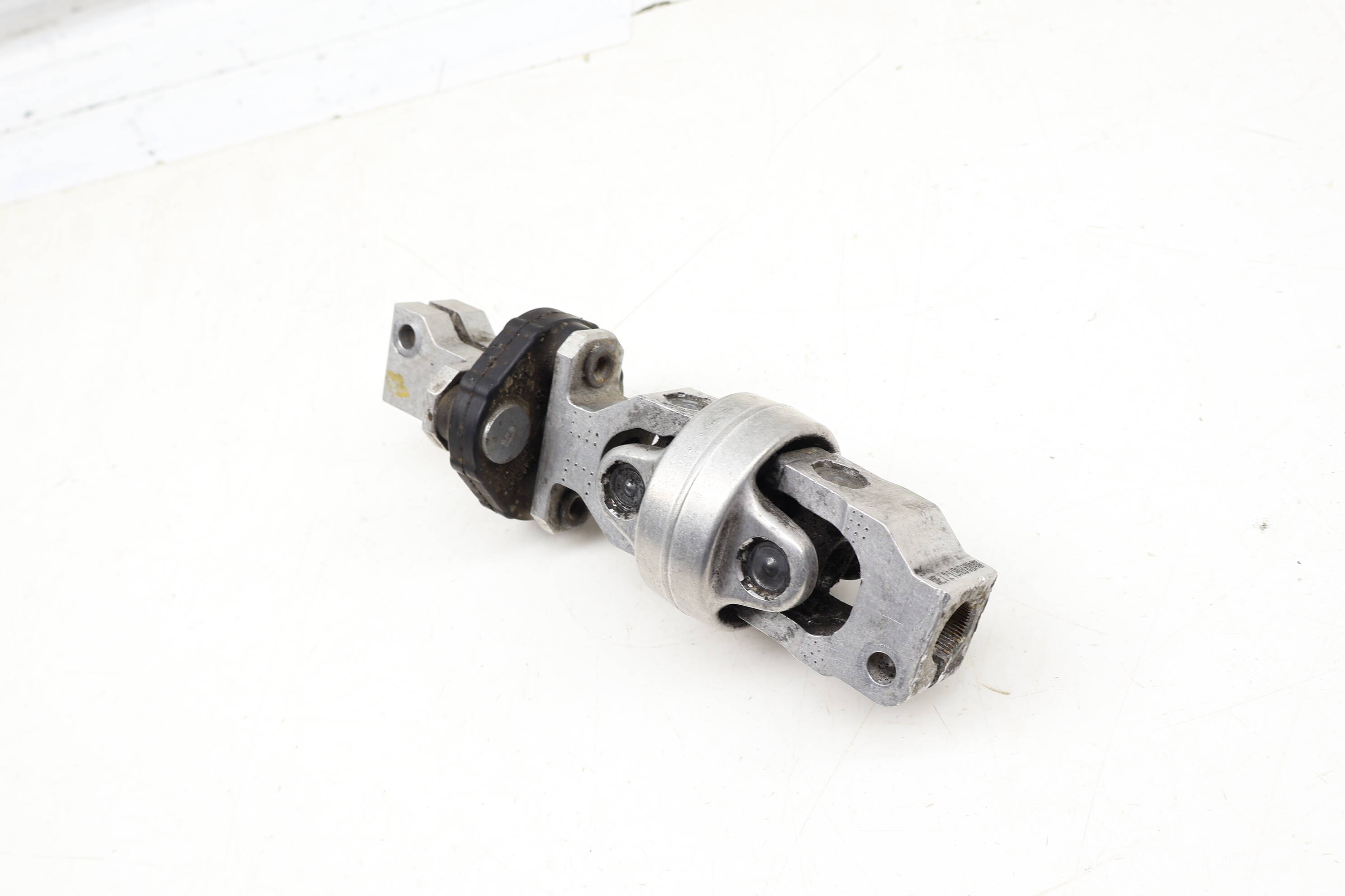 Lower Steering Shaft Joint 32303446793